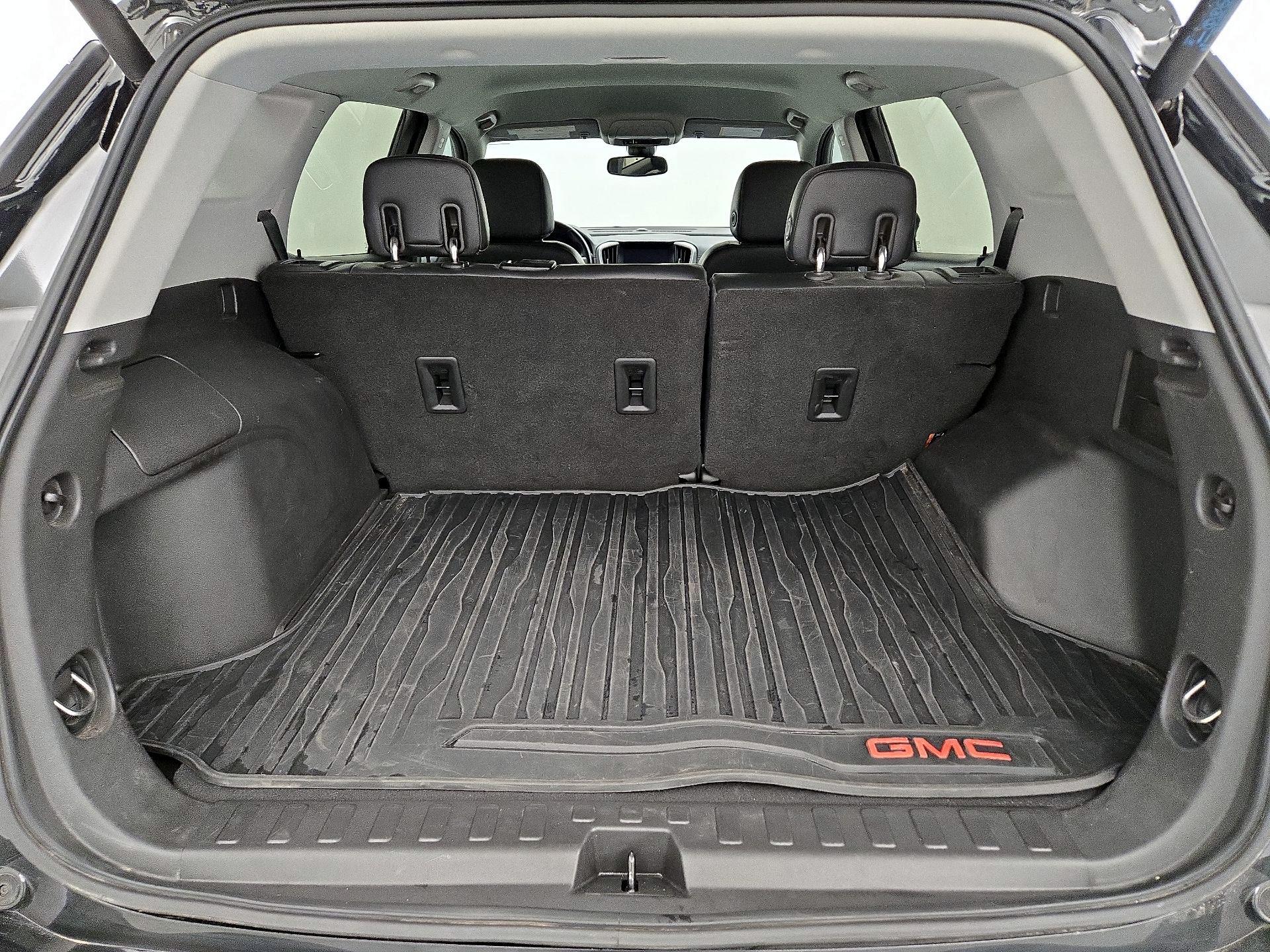Thumbnail: 2020 GMC Terrain - 20