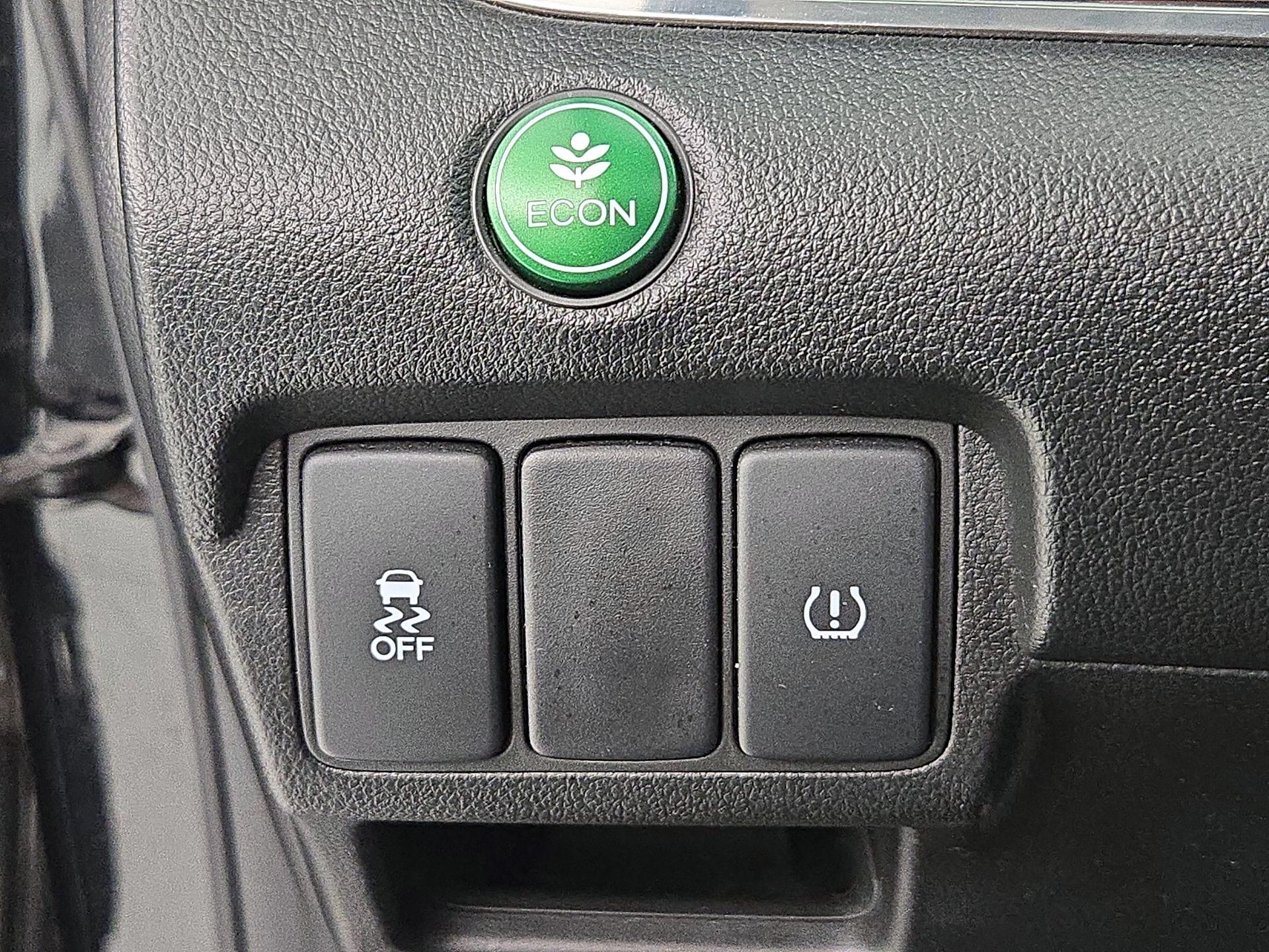 Thumbnail: 2015 Honda CR-V - 13