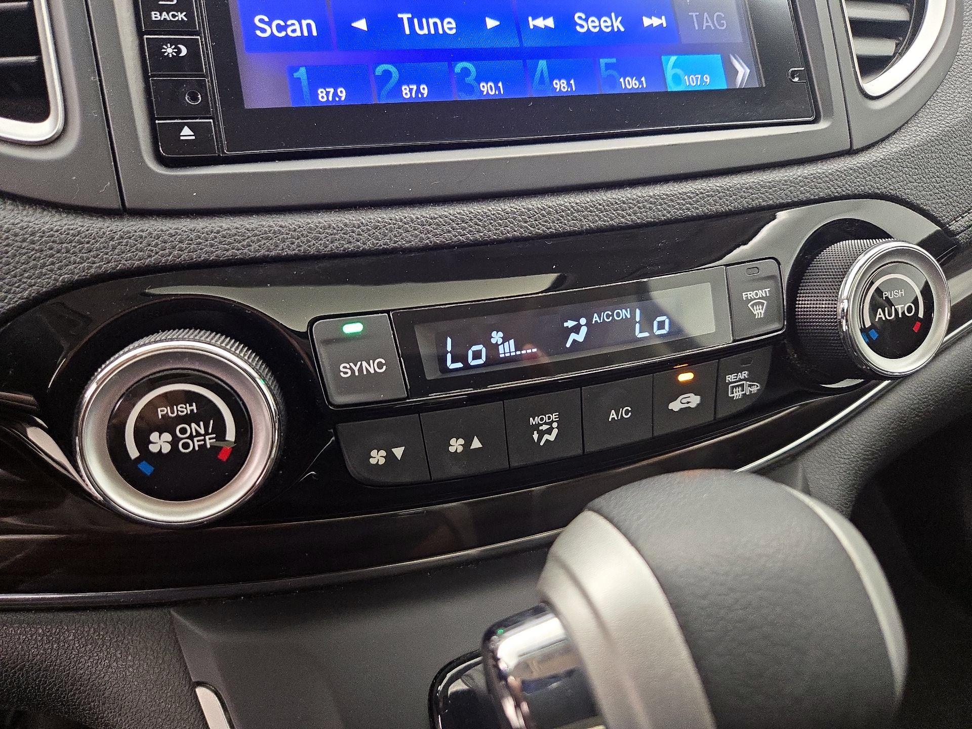 Thumbnail: 2015 Honda CR-V - 17