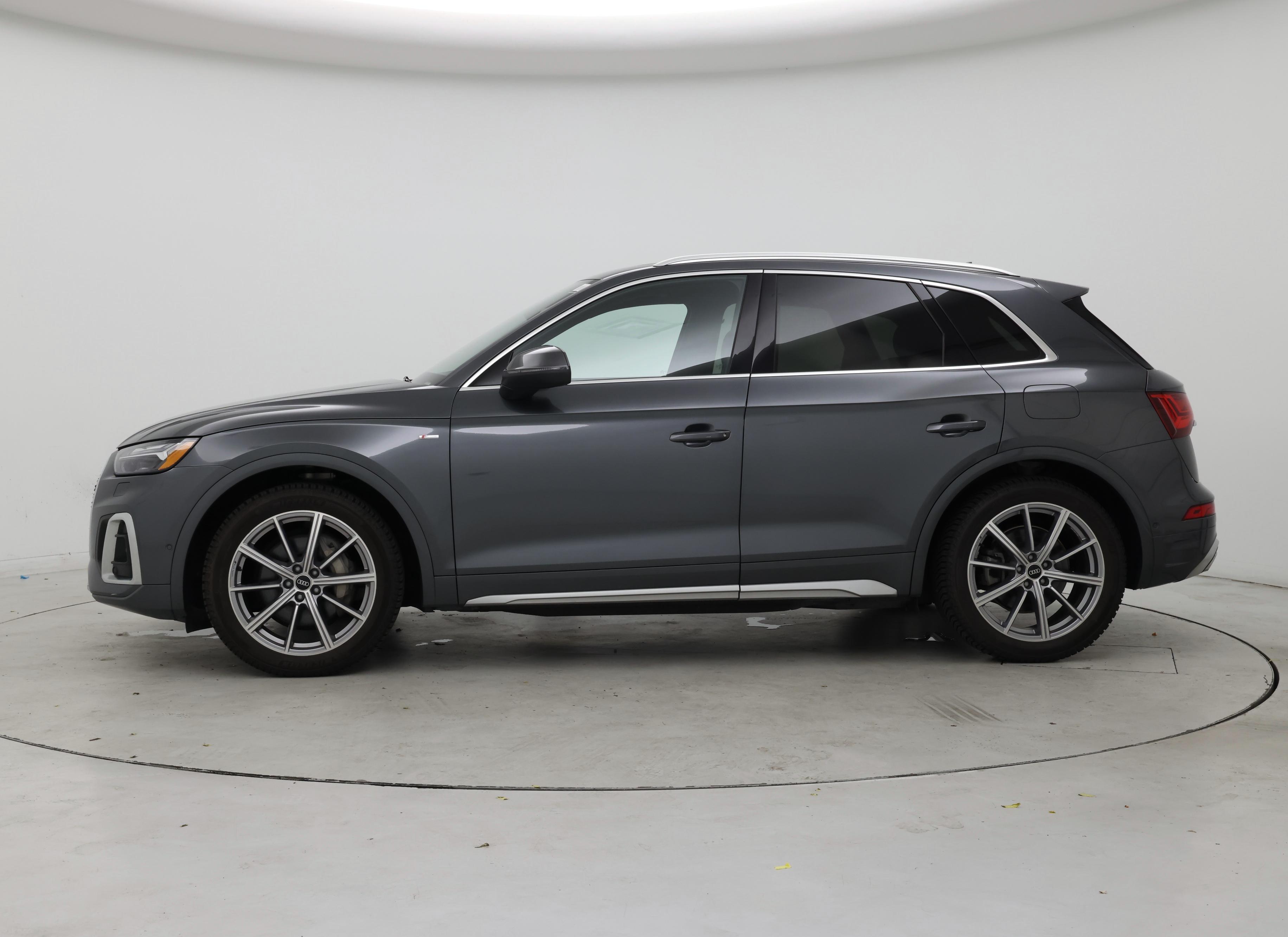 Thumbnail: 2021 Audi Q5 - 3