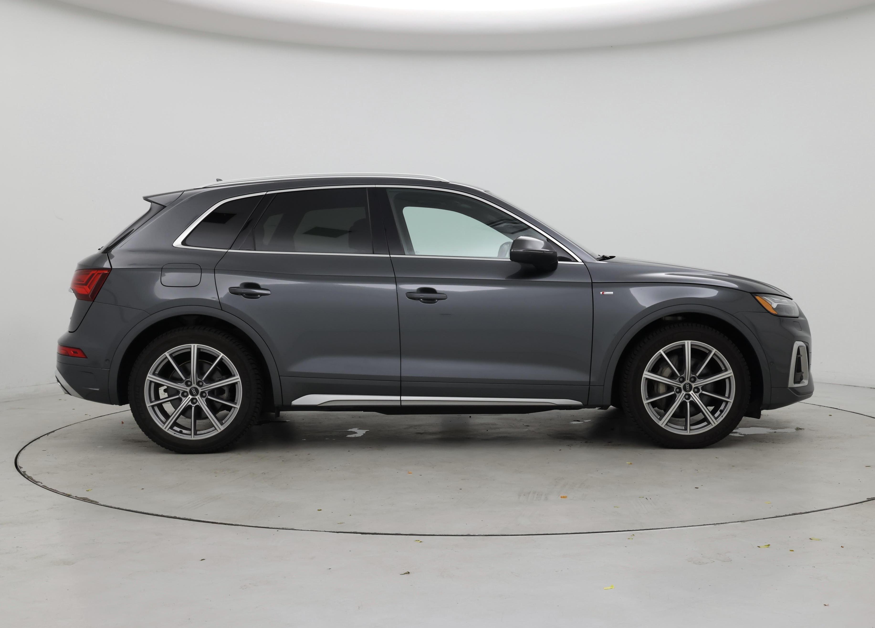 Thumbnail: 2021 Audi Q5 - 7