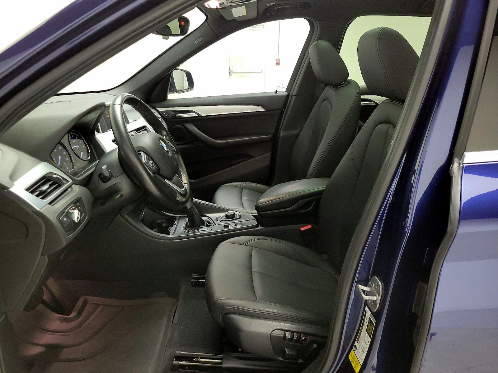 Power Seat(s) & Side Airbags