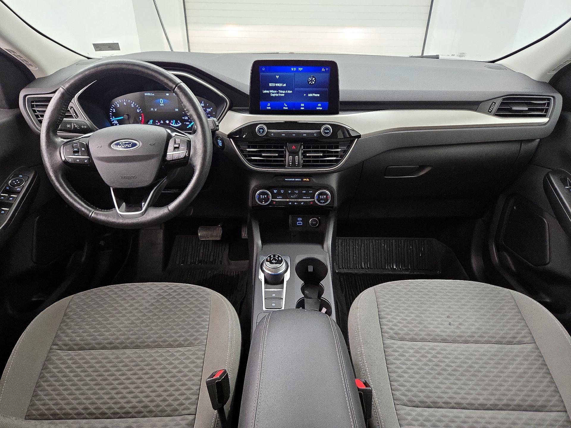 Thumbnail: 2021 Ford Escape - 9