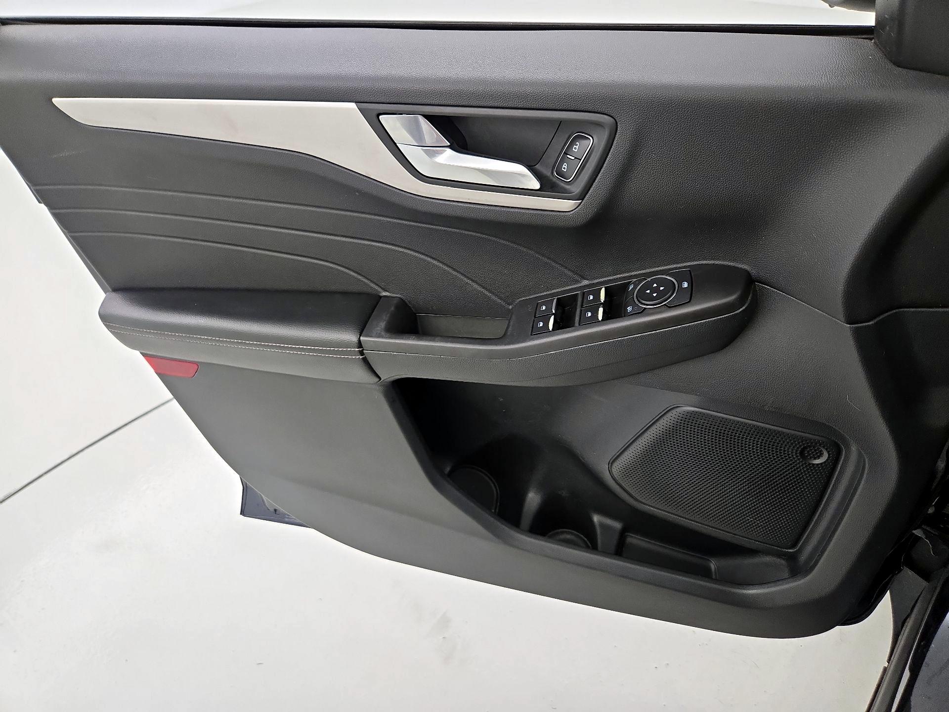 Thumbnail: 2021 Ford Escape - 12