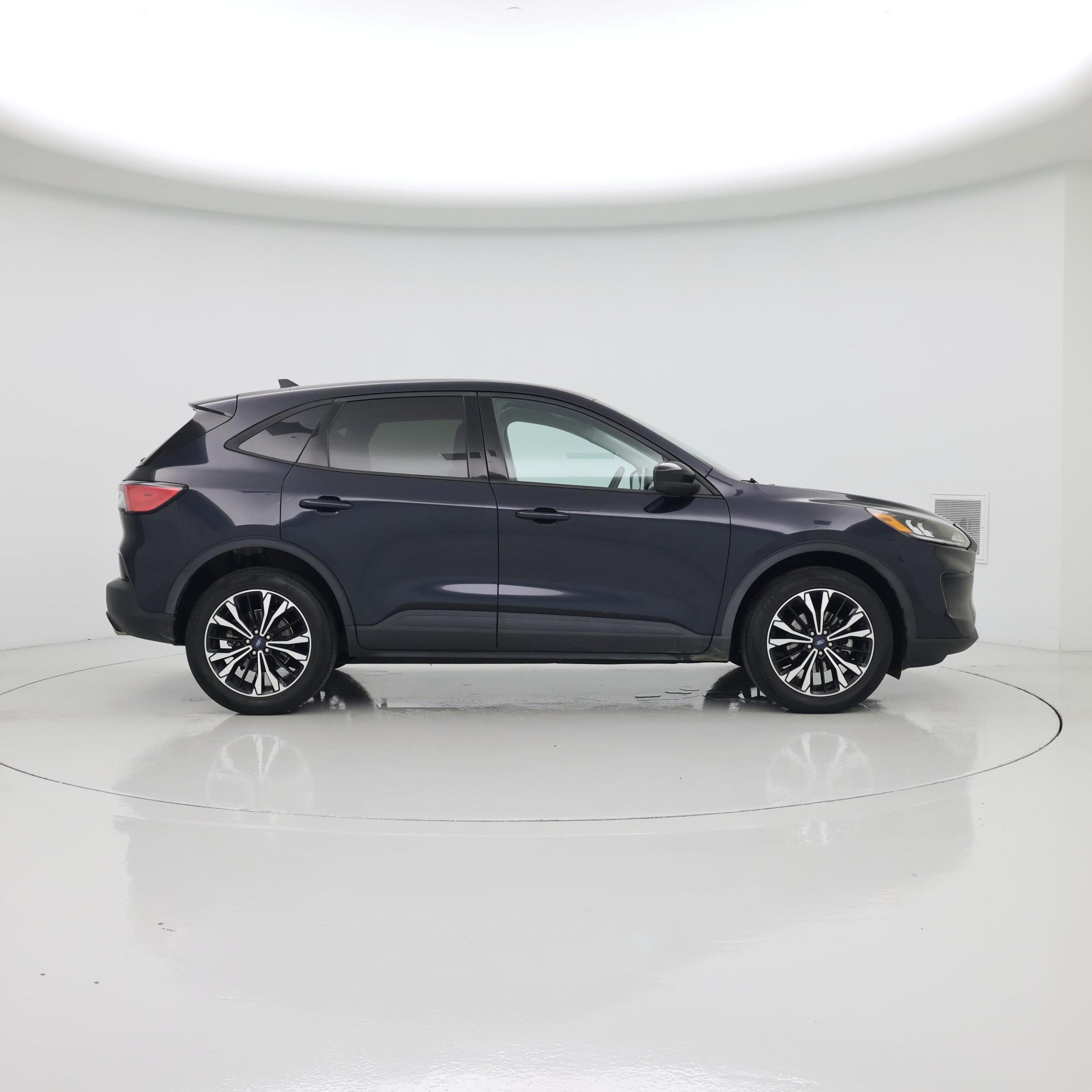 Thumbnail: 2021 Ford Escape - 7