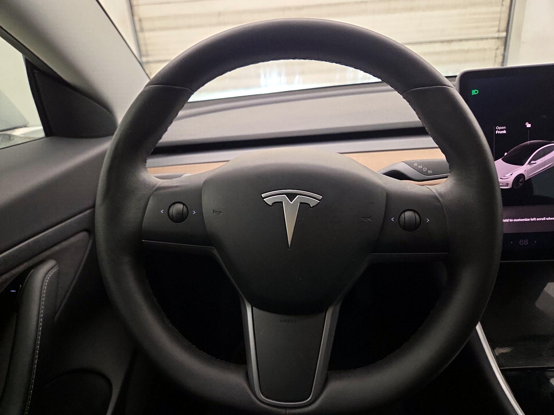 Thumbnail: 2020 Tesla Model 3 - 10