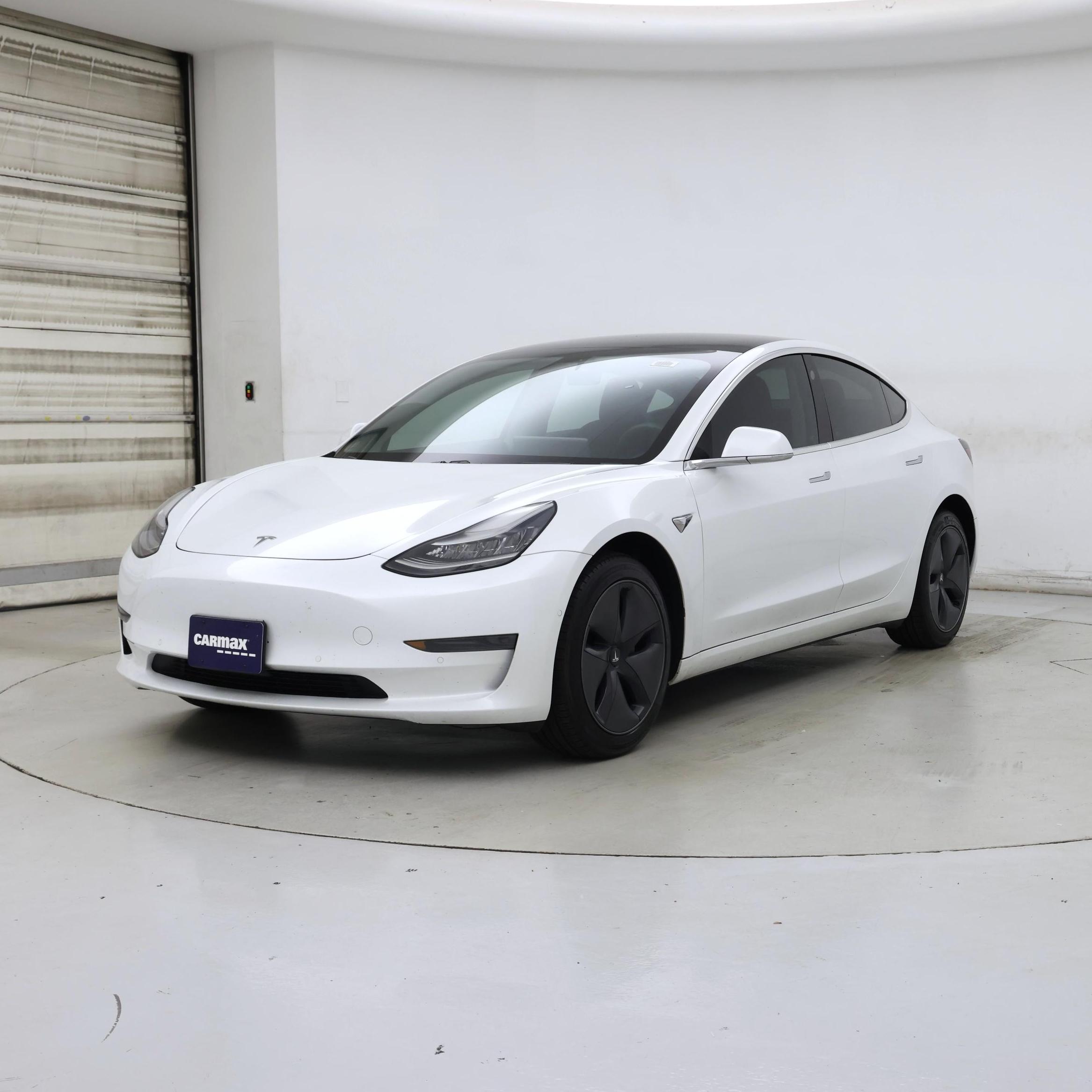 Thumbnail: 2020 Tesla Model 3 - 4