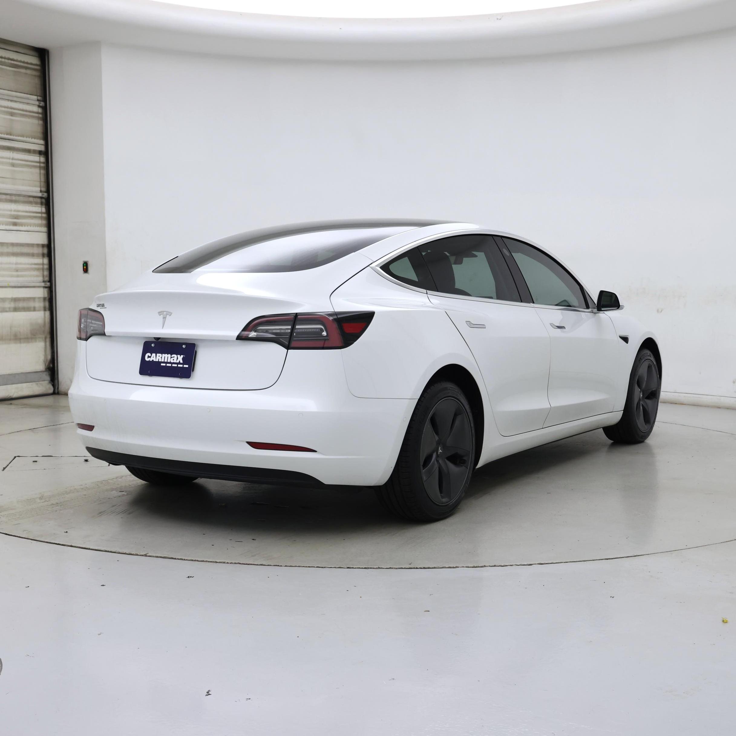 Thumbnail: 2020 Tesla Model 3 - 8