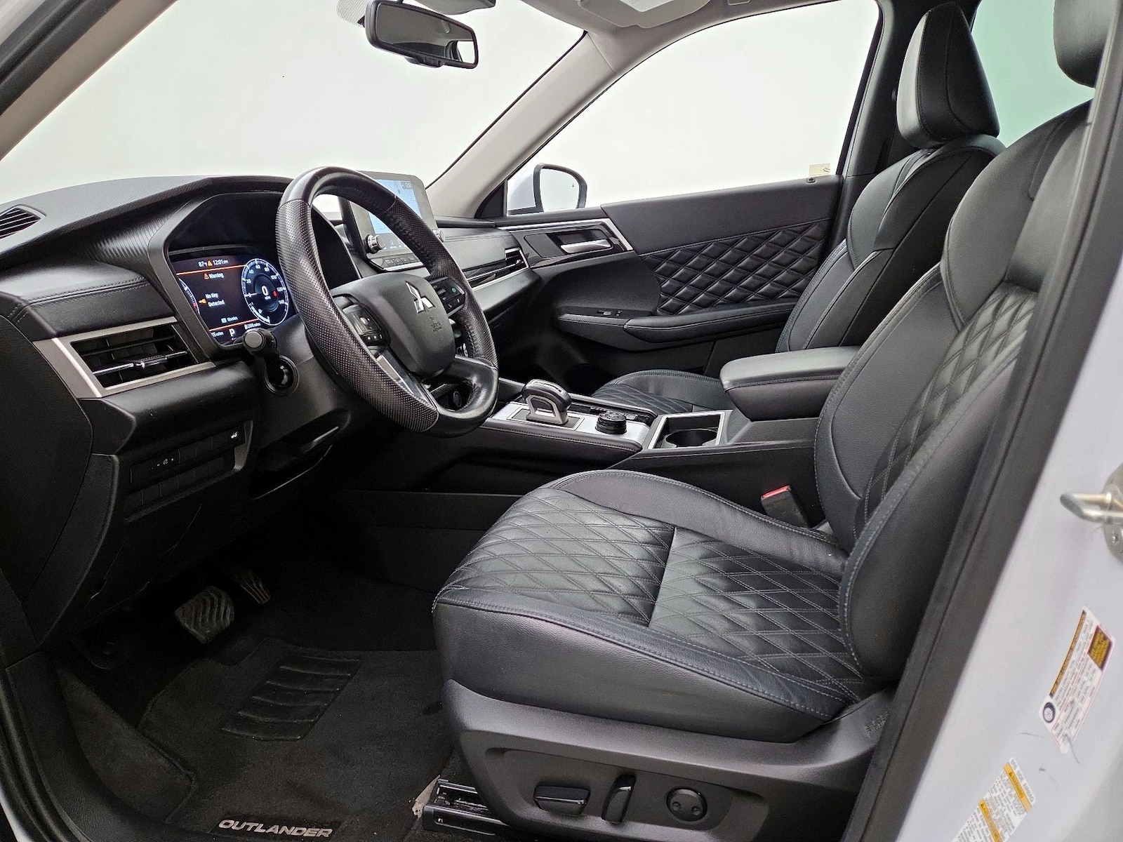 2023 Mitsubishi Outlander SEL - Photo 12