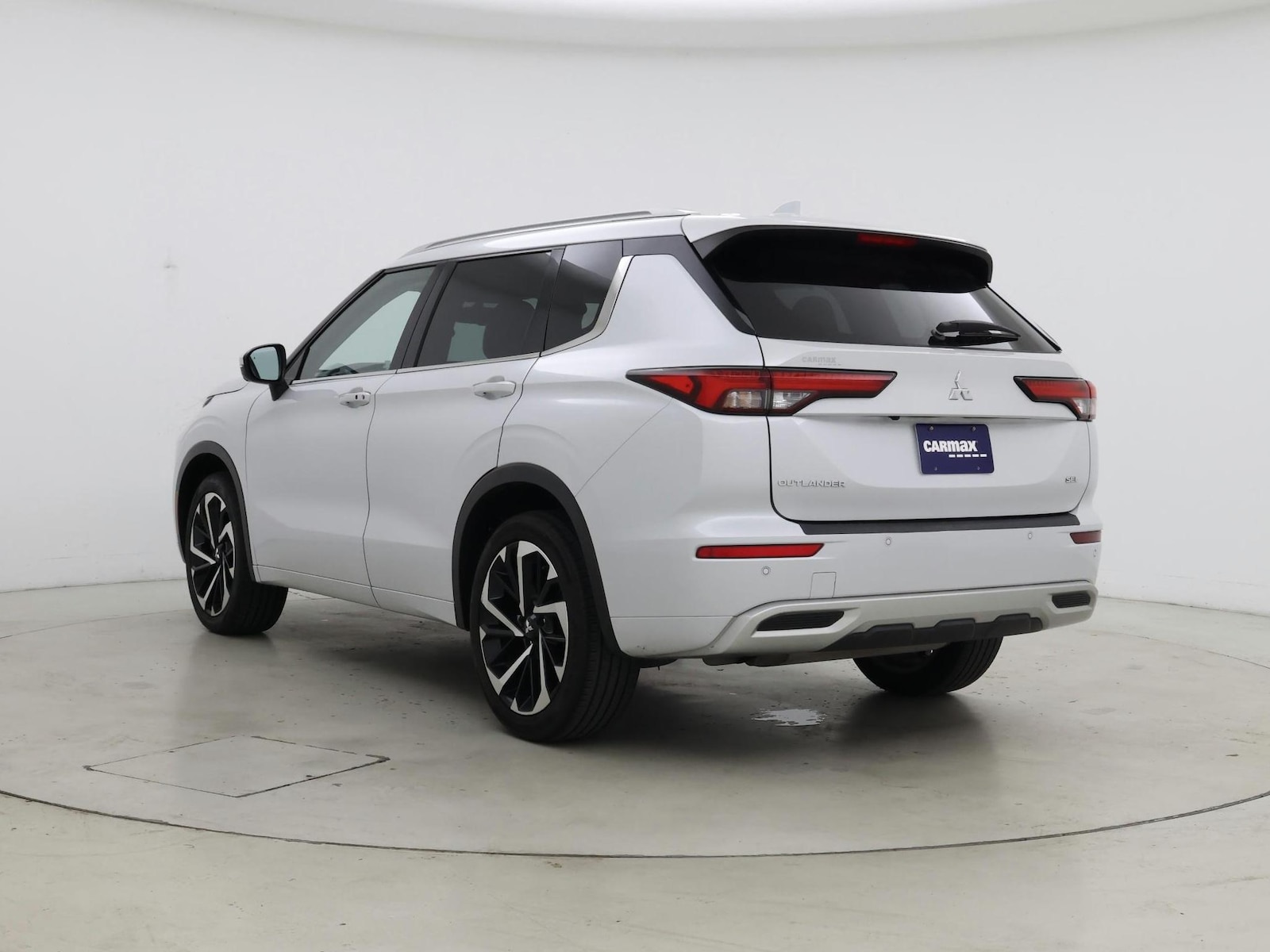 2023 Mitsubishi Outlander SEL - Photo 3