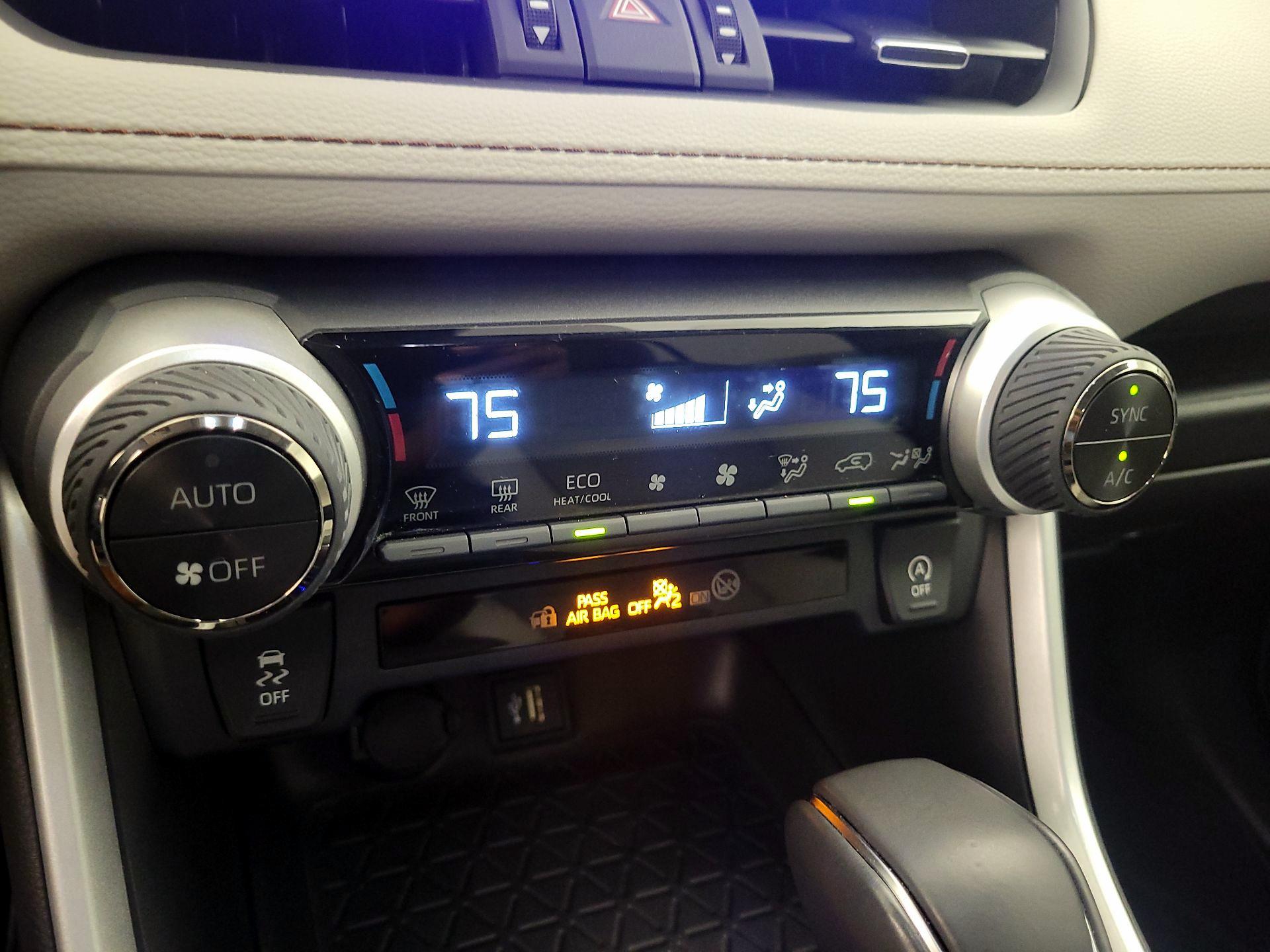 Thumbnail: 2024 Toyota RAV4 - 14