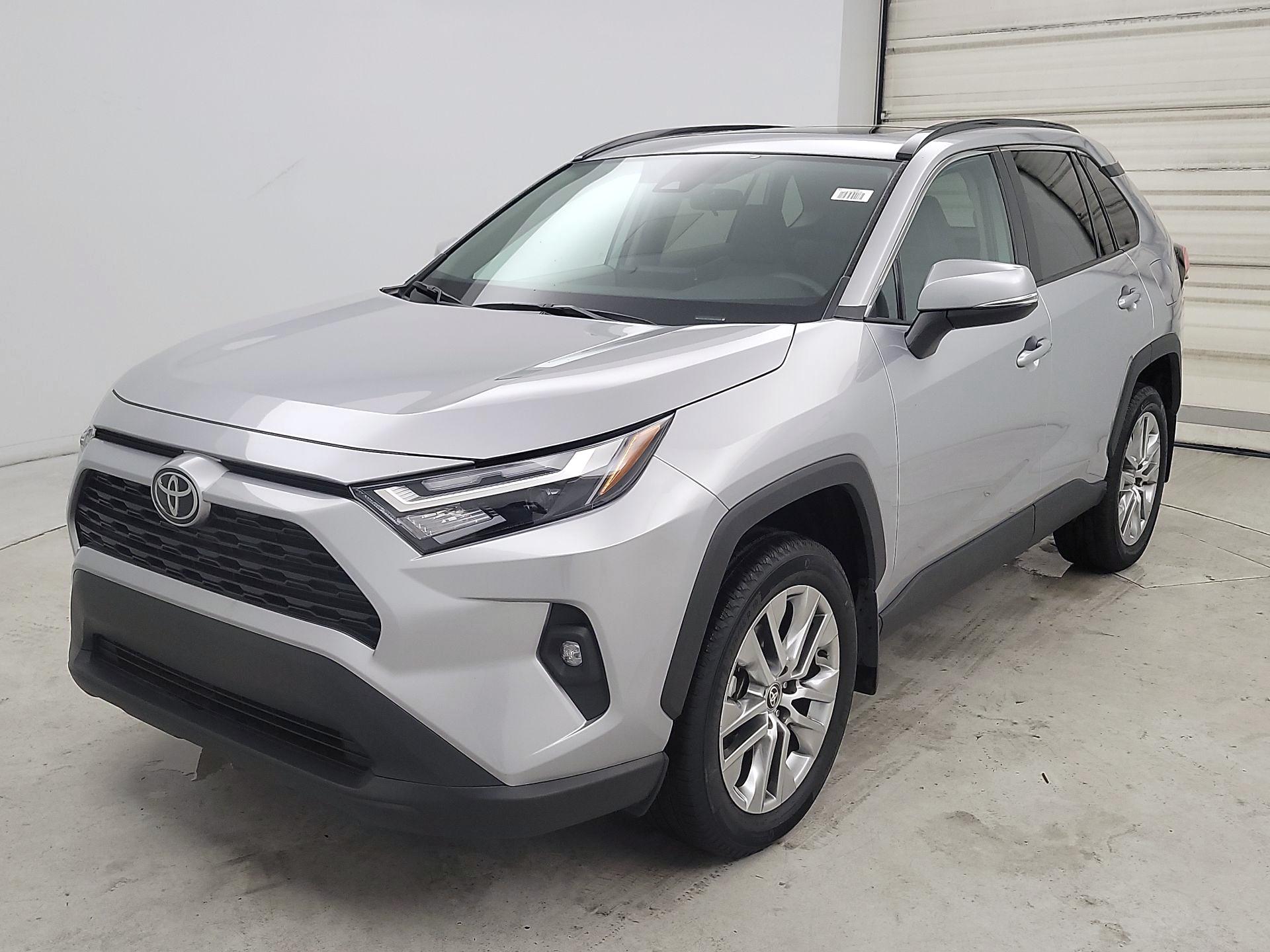 Thumbnail: 2024 Toyota RAV4 - 3