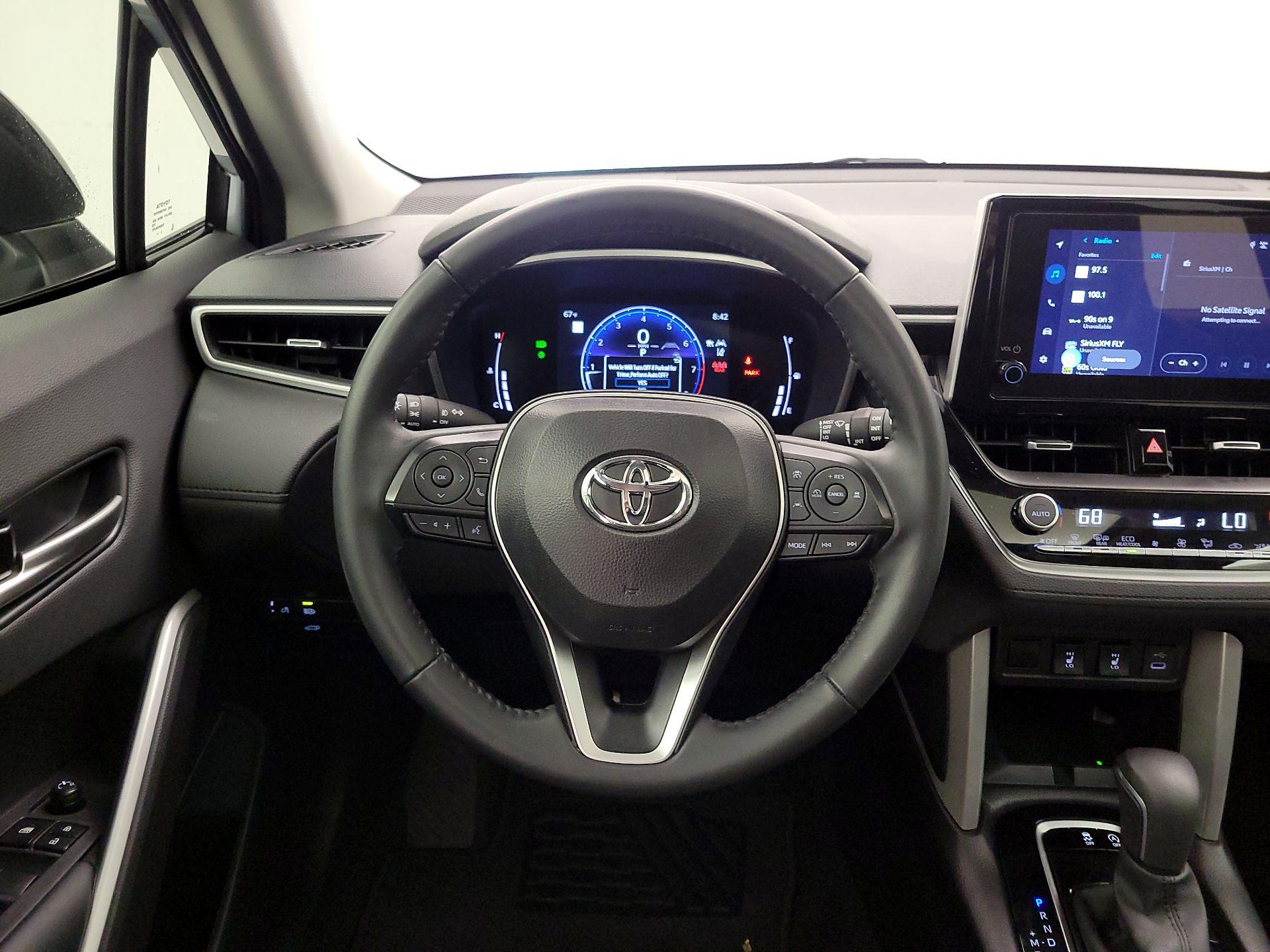 Thumbnail: 2025 Toyota Corolla Cross - 10