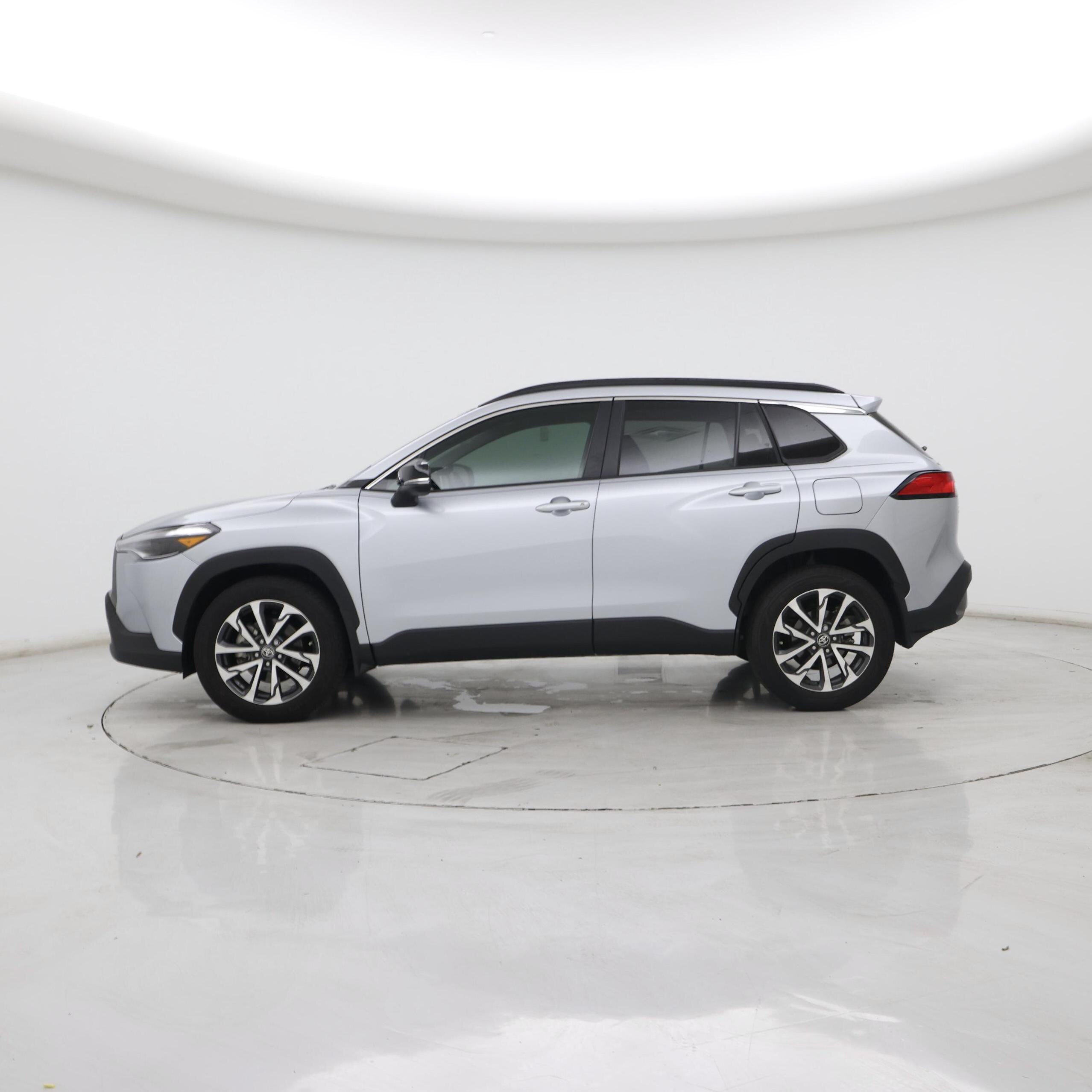 Thumbnail: 2025 Toyota Corolla Cross - 3