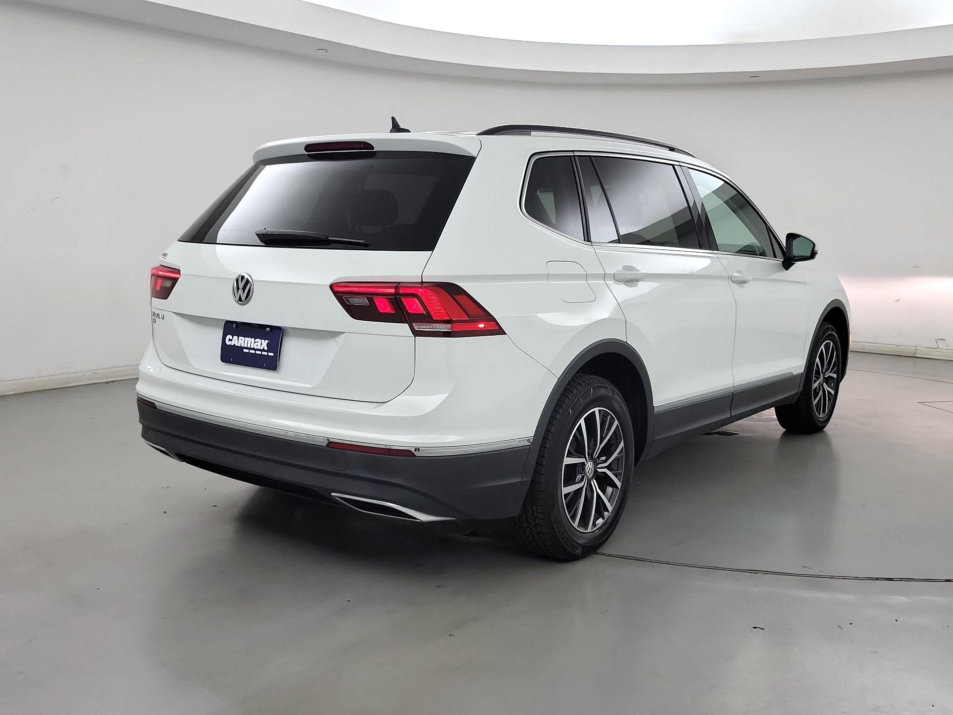 Thumbnail: 2020 Volkswagen Tiguan - 5