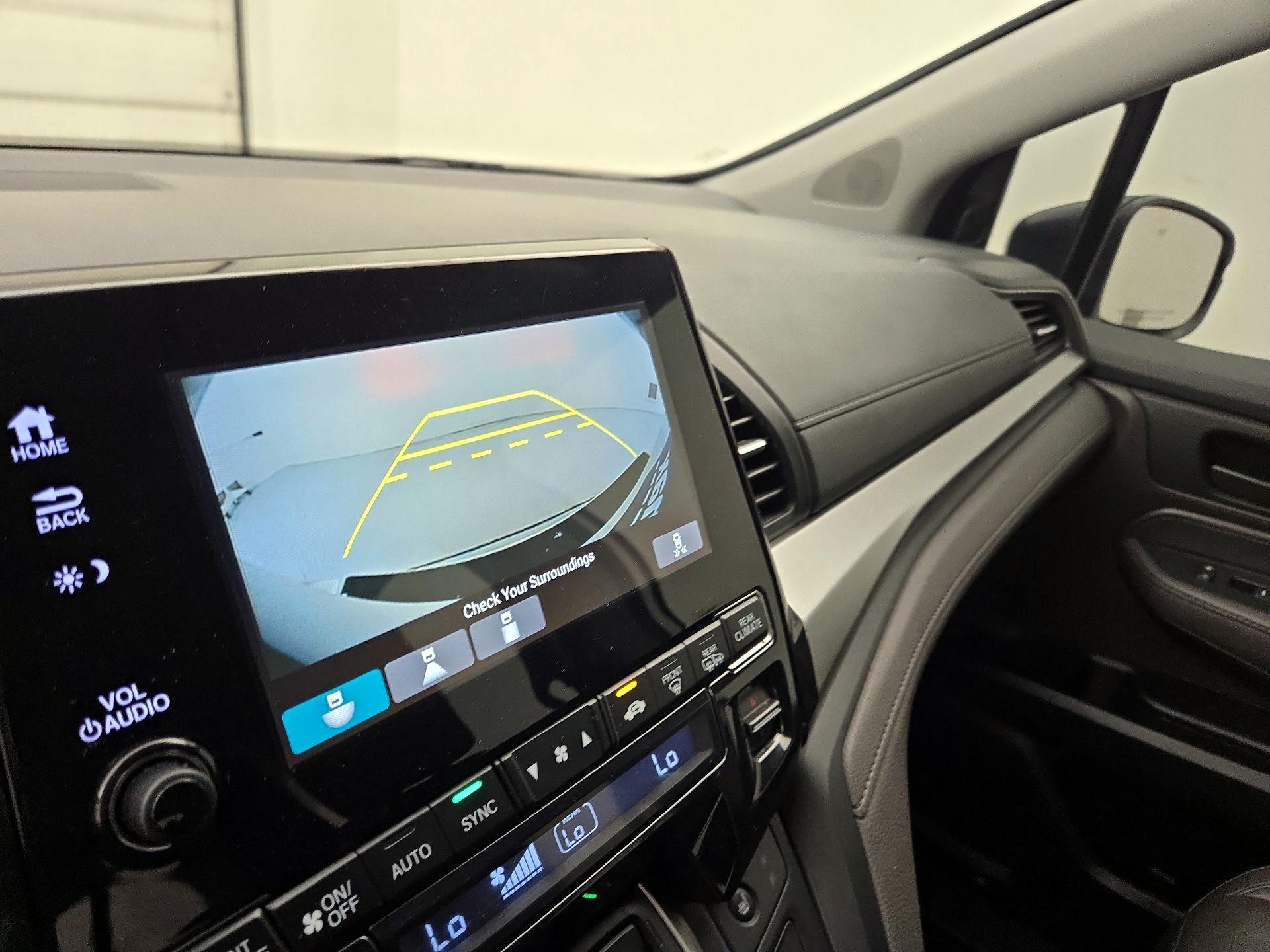 Thumbnail: 2019 Honda Odyssey - 15