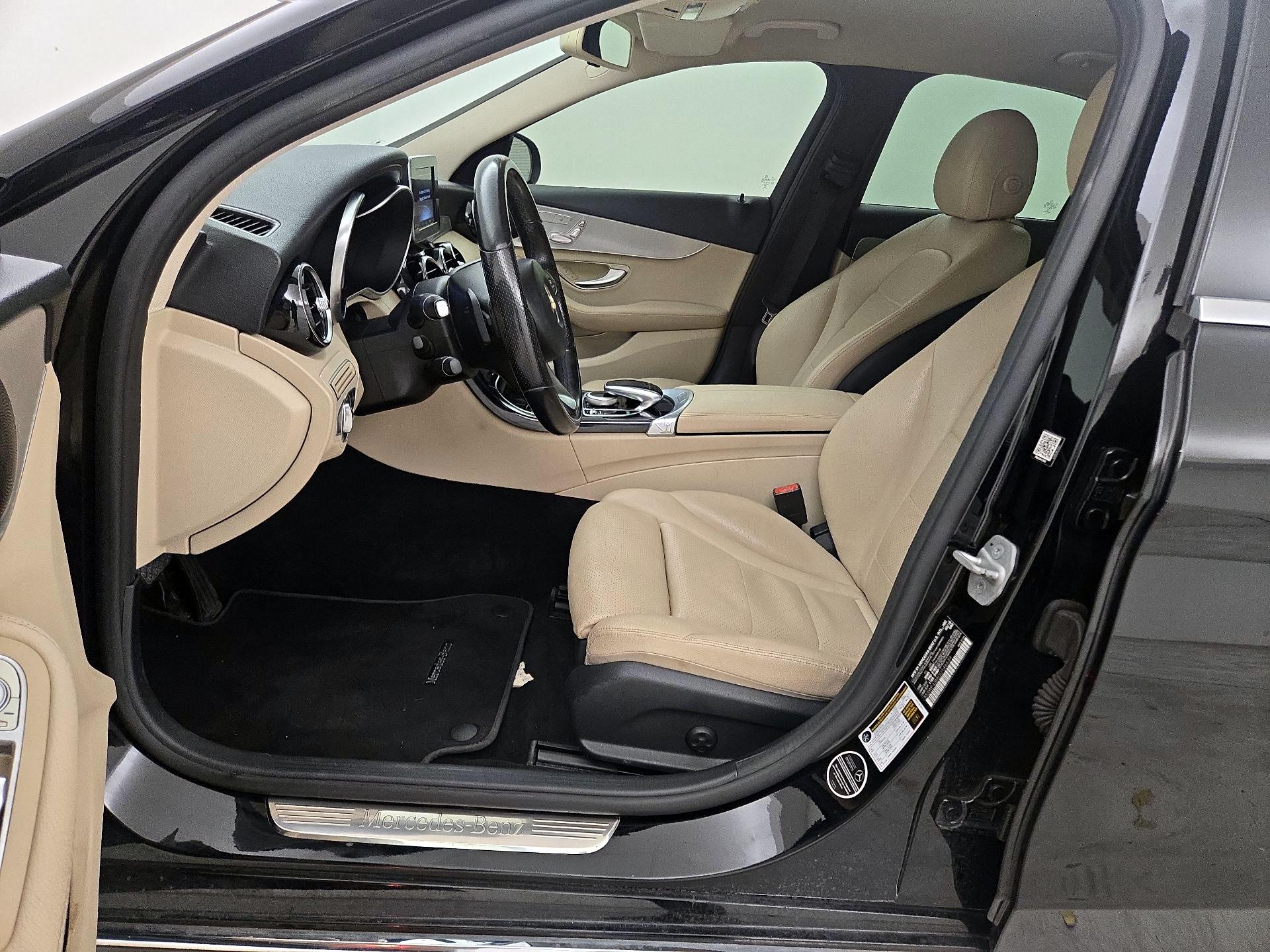 Thumbnail: 2016 Mercedes-Benz C-Class - 11