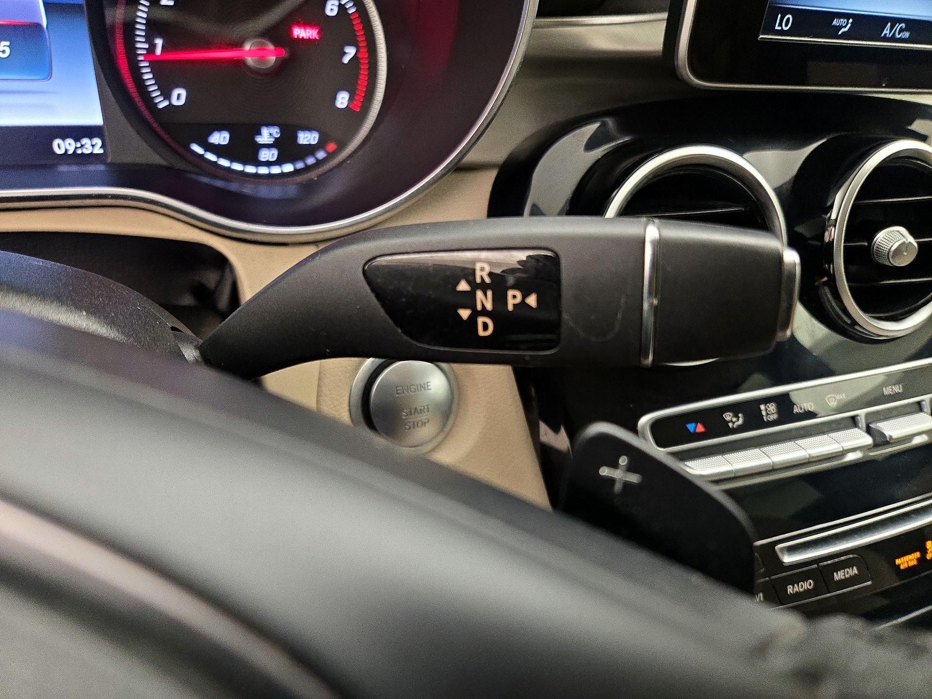 Thumbnail: 2016 Mercedes-Benz C-Class - 17