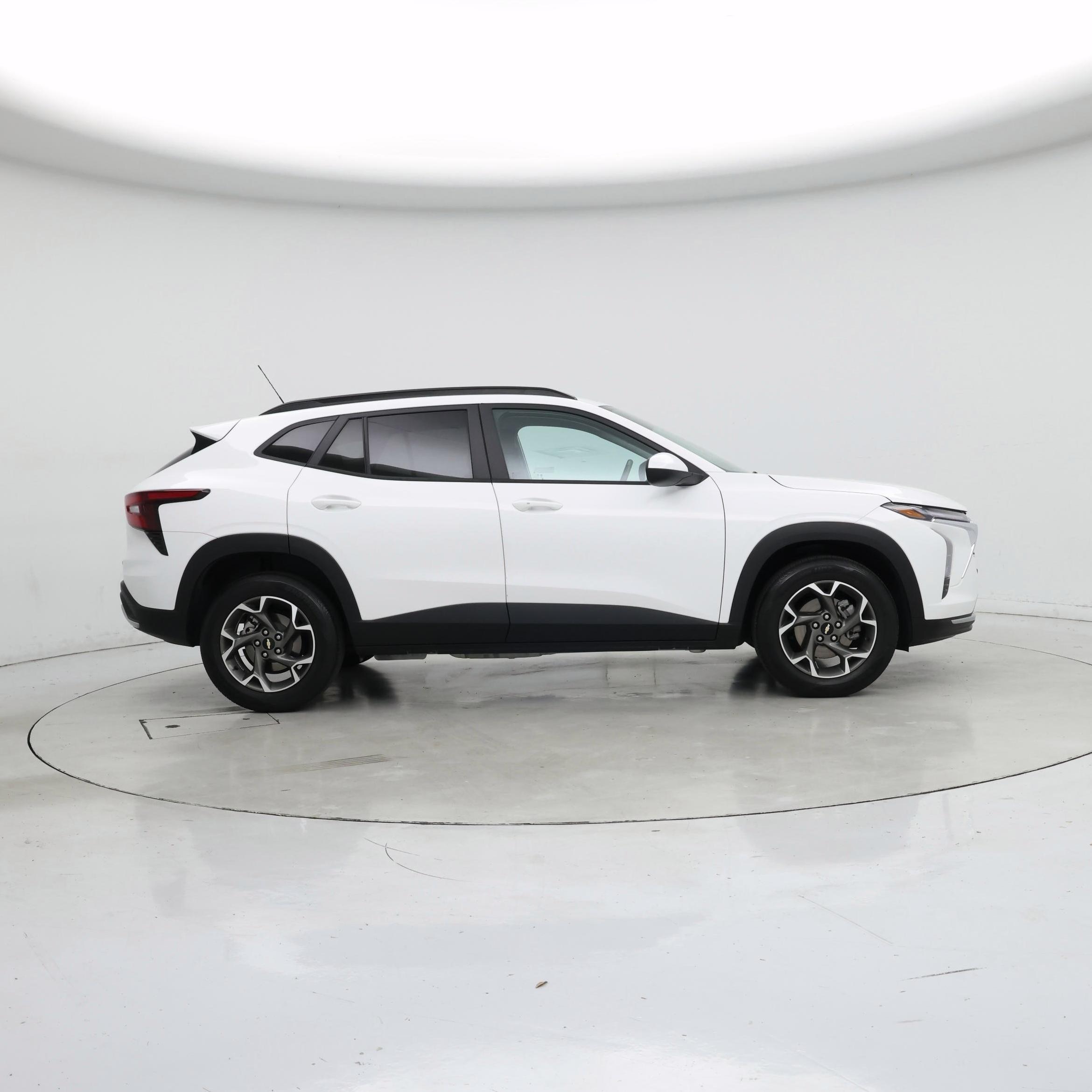 Thumbnail: 2024 Chevrolet Trax - 7