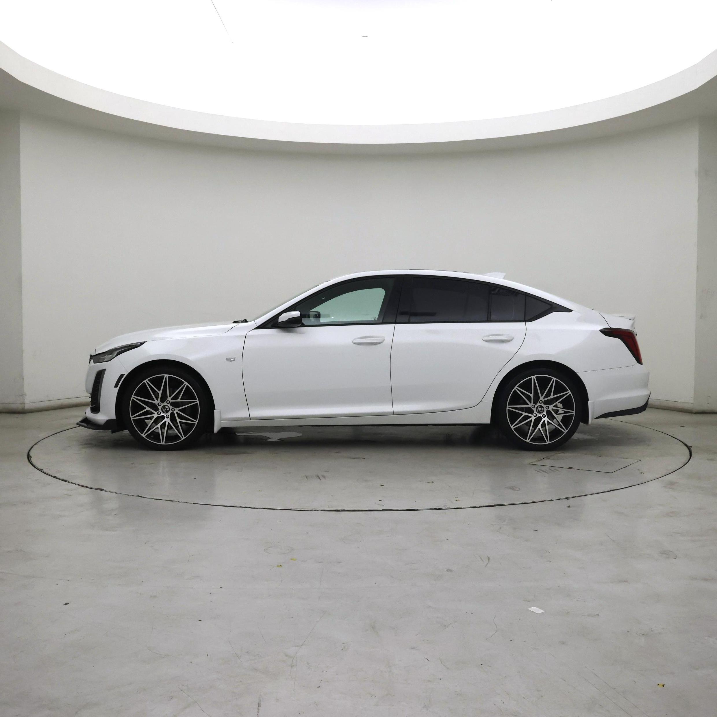 Thumbnail: 2021 Cadillac CT5 - 3