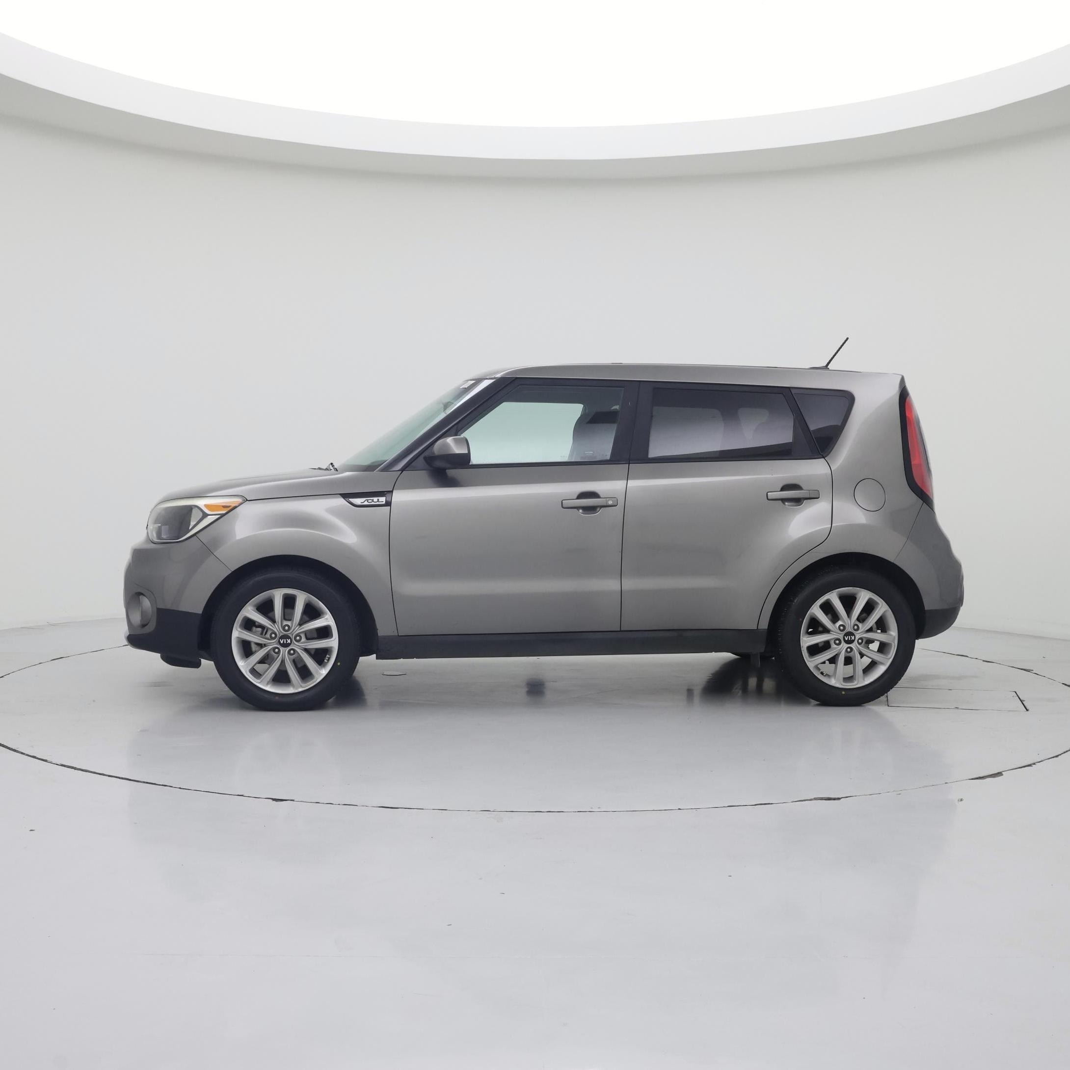Thumbnail: 2019 Kia Soul - 3