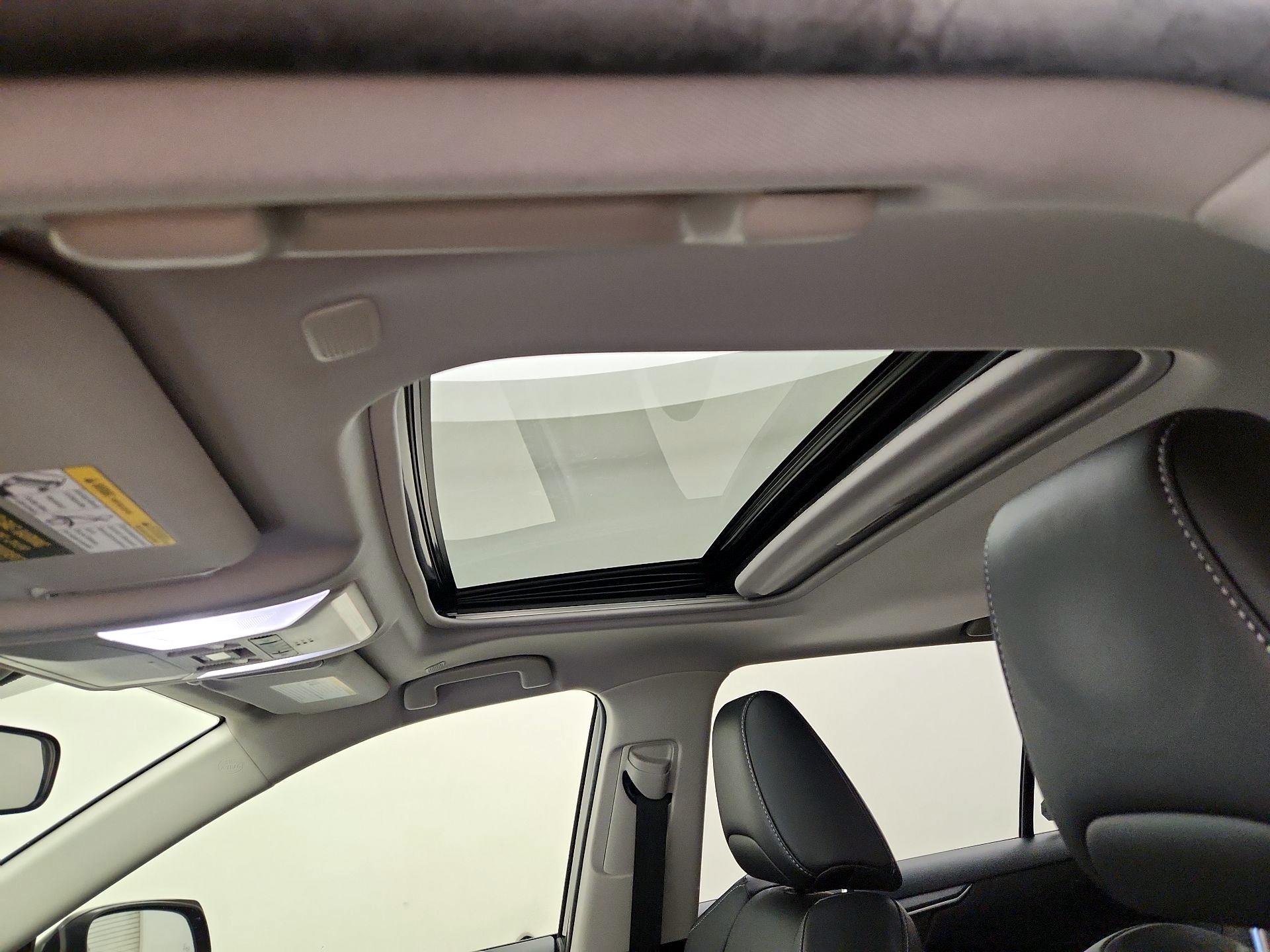 Thumbnail: 2023 Toyota RAV4 - 19