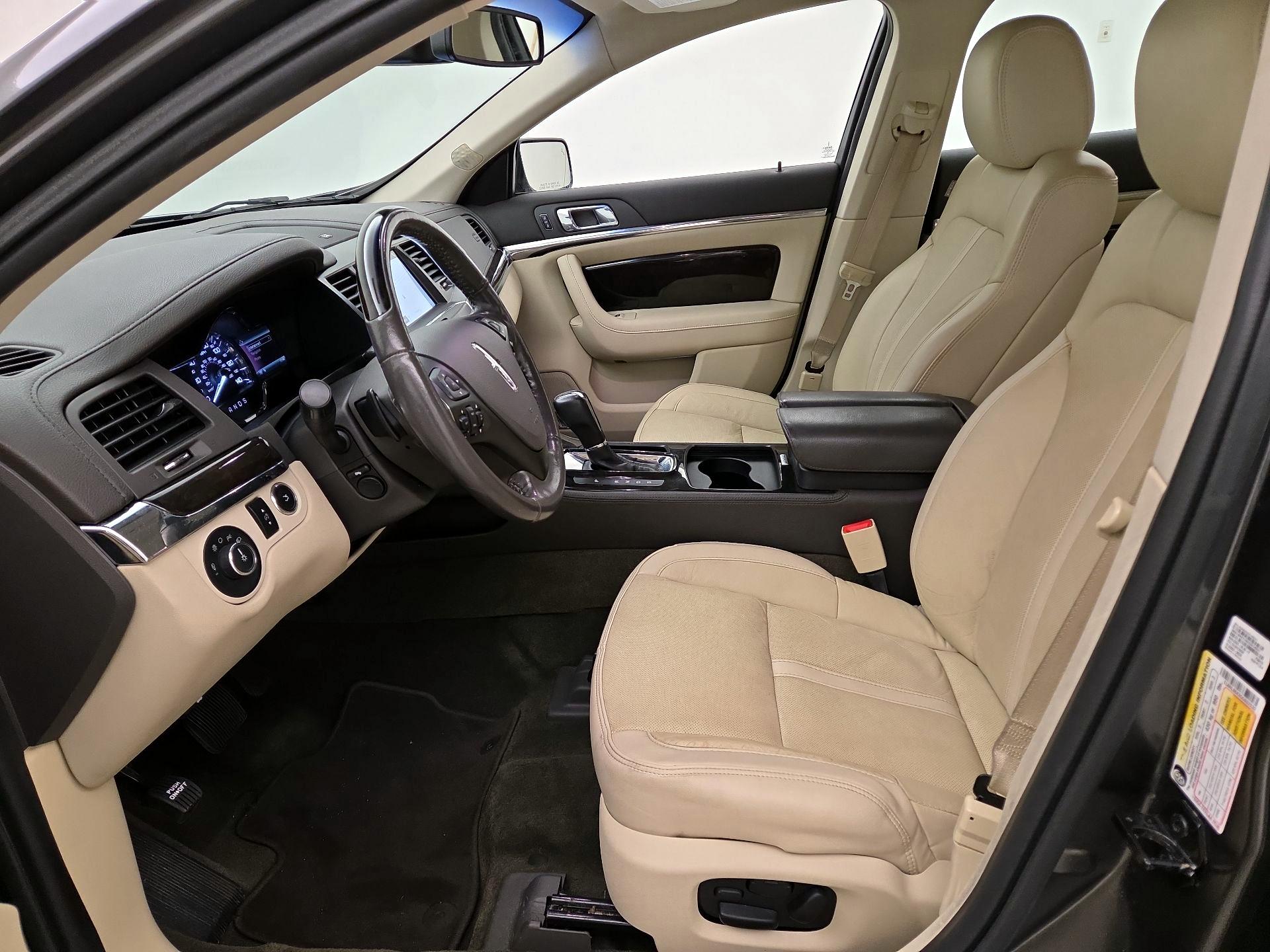 Thumbnail: 2016 Lincoln MKS - 11
