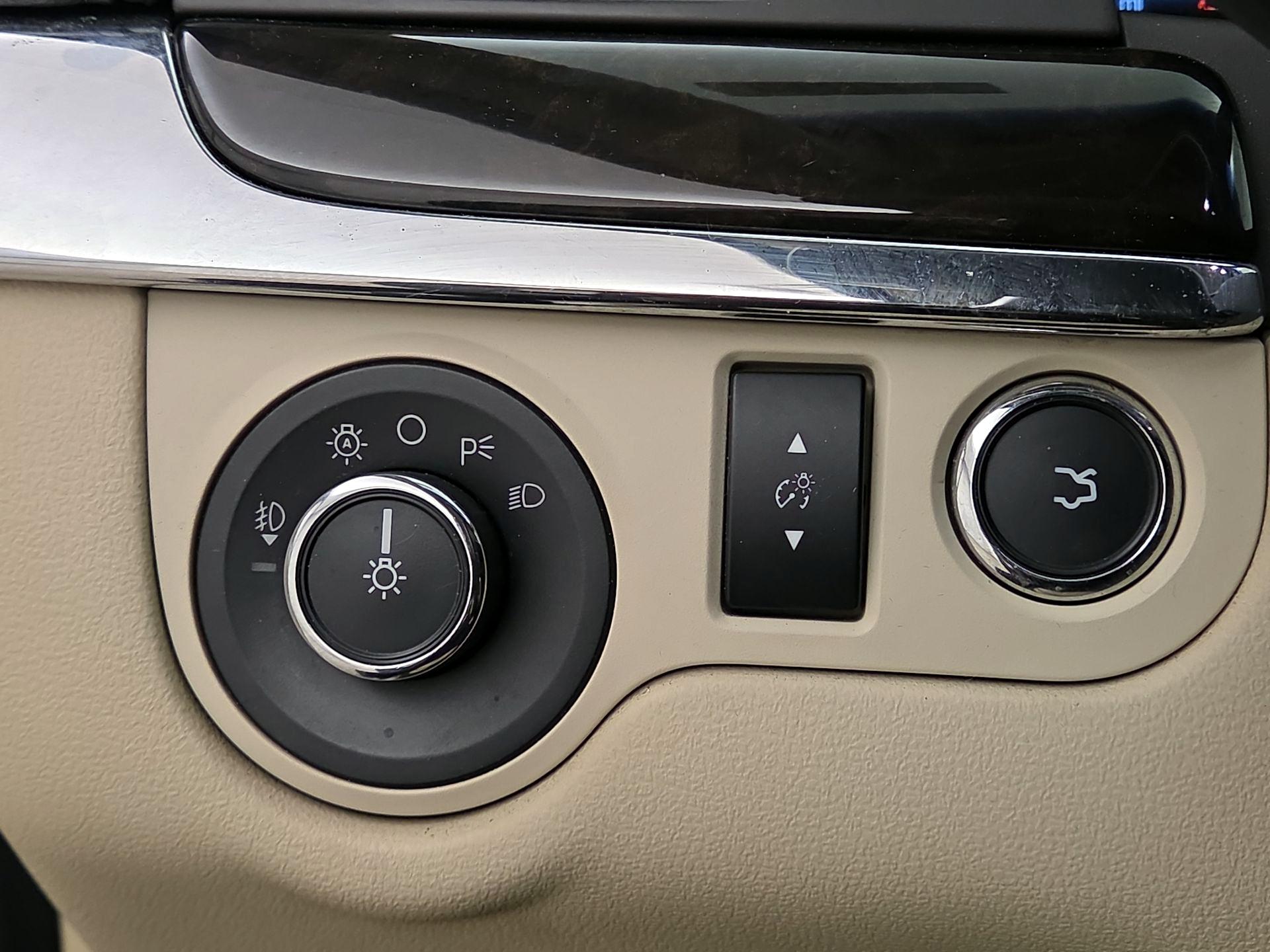 Thumbnail: 2016 Lincoln MKS - 13
