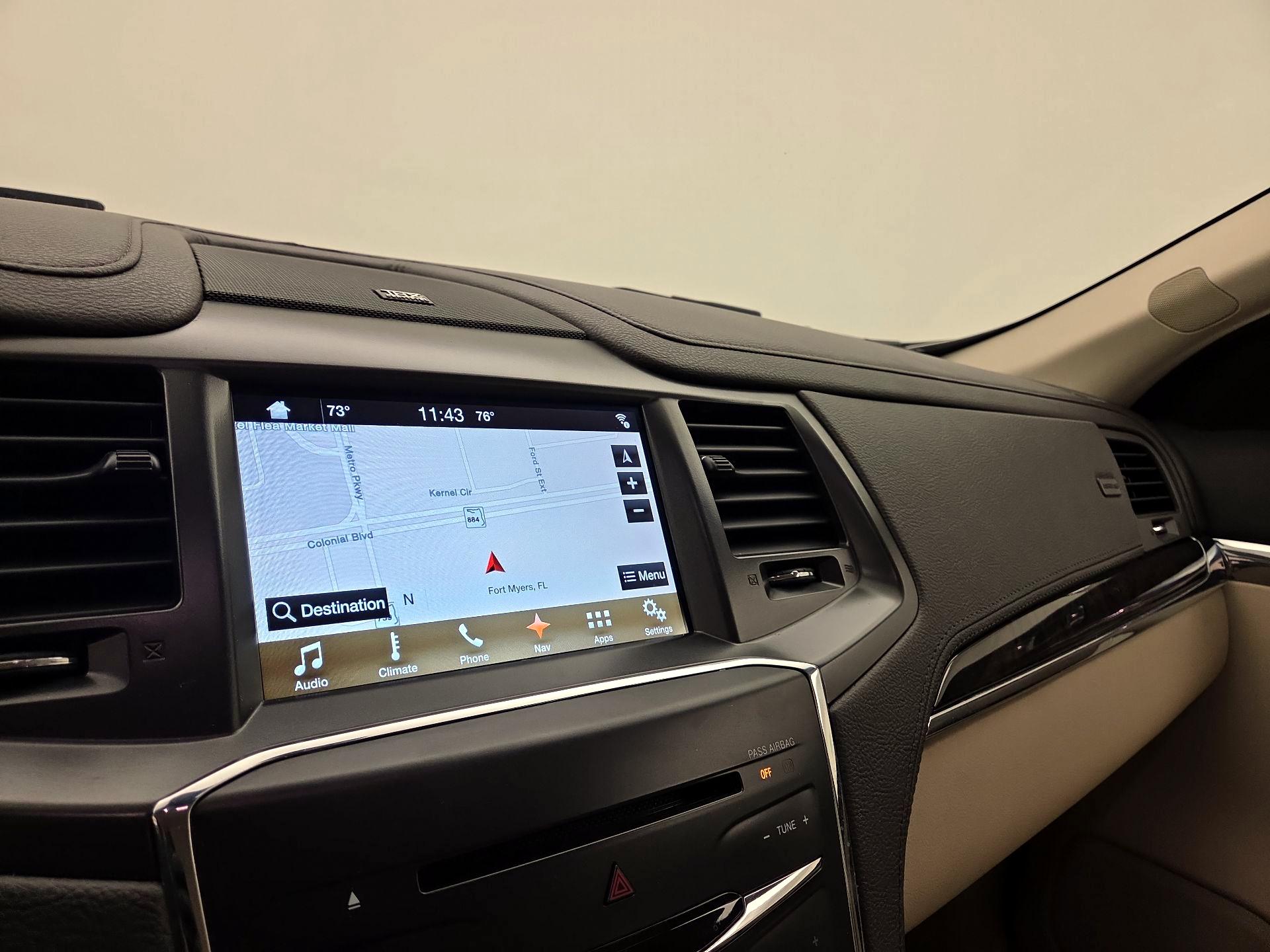 Thumbnail: 2016 Lincoln MKS - 14