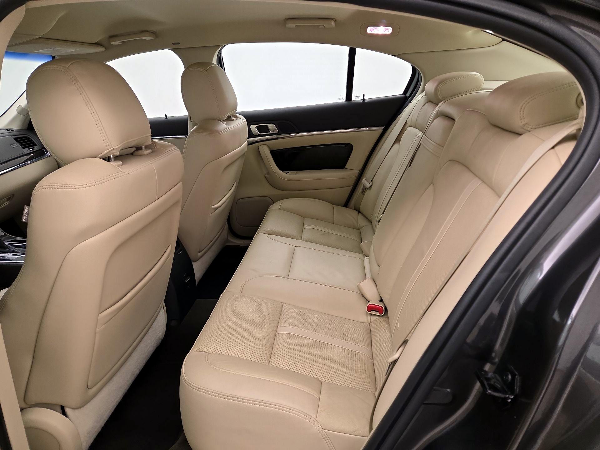 Thumbnail: 2016 Lincoln MKS - 19