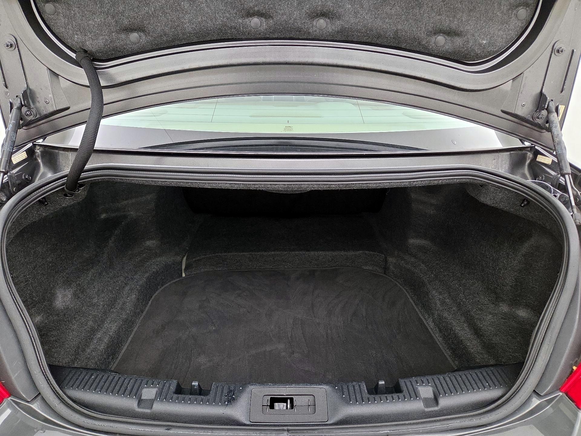 Thumbnail: 2016 Lincoln MKS - 20