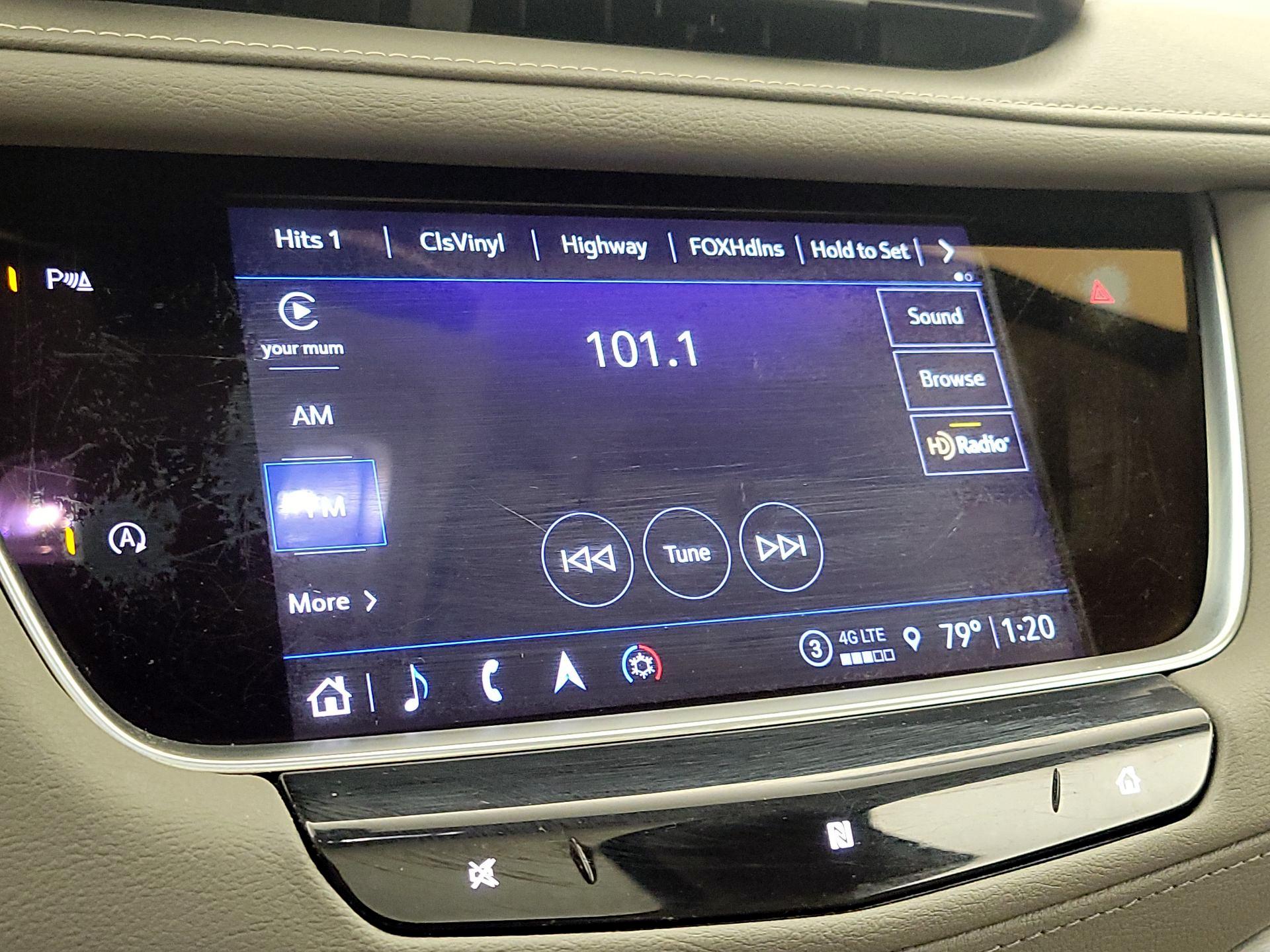 Thumbnail: 2021 Cadillac XT5 - 16