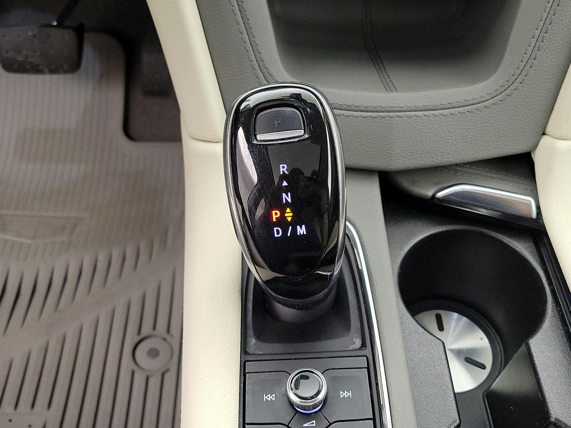 Thumbnail: 2021 Cadillac XT5 - 18