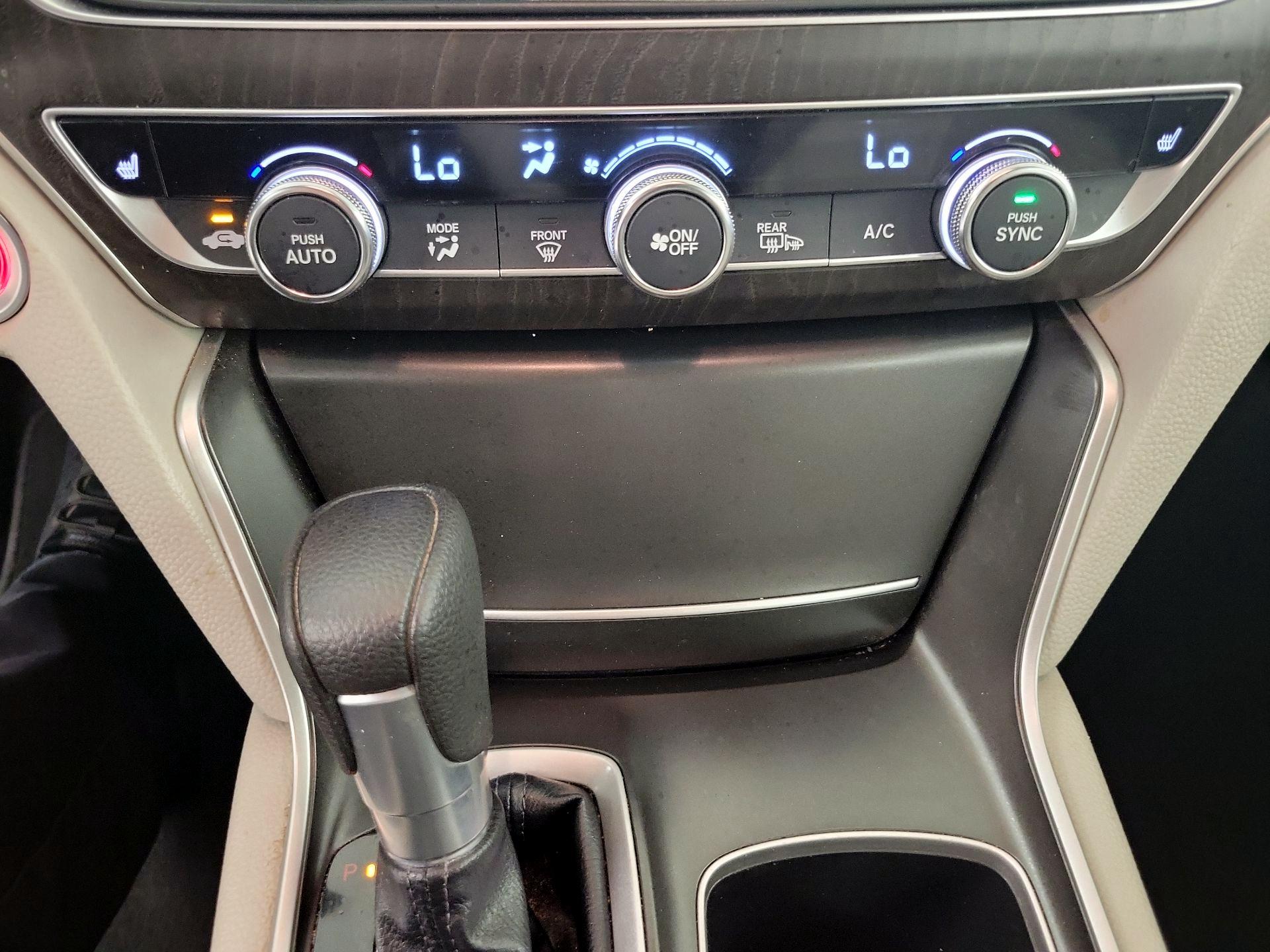 Thumbnail: 2018 Honda Accord - 14