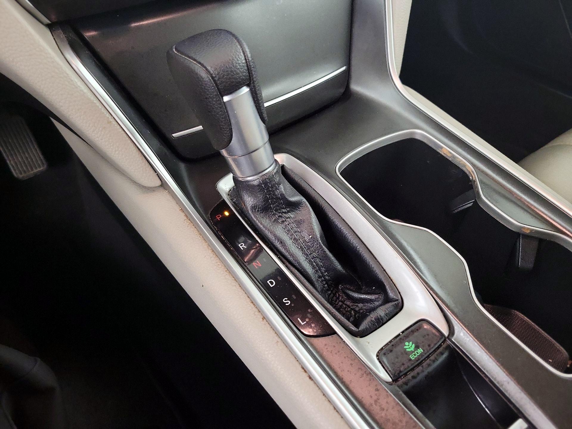 Thumbnail: 2018 Honda Accord - 15