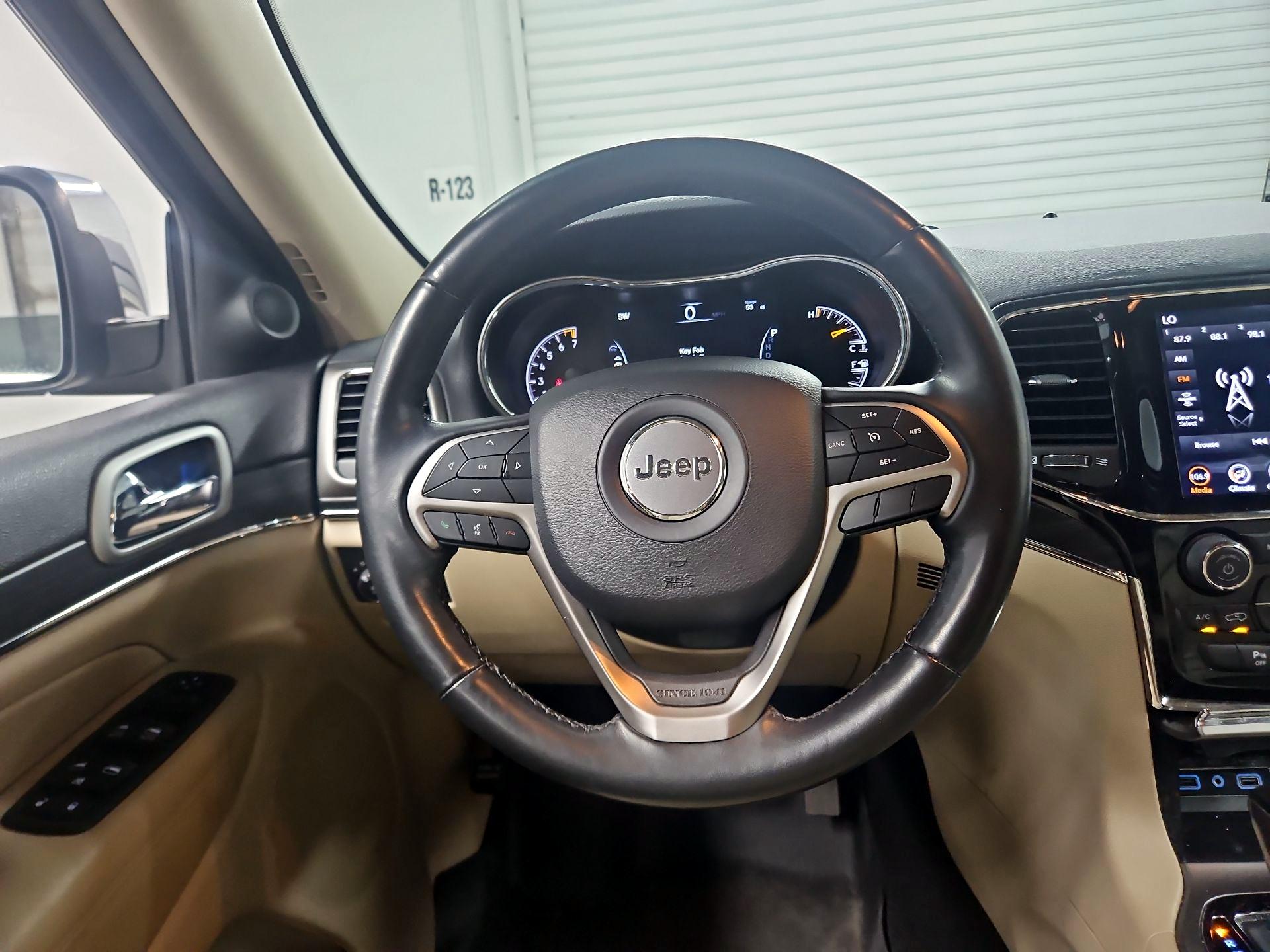 Thumbnail: 2020 Jeep Grand Cherokee - 10