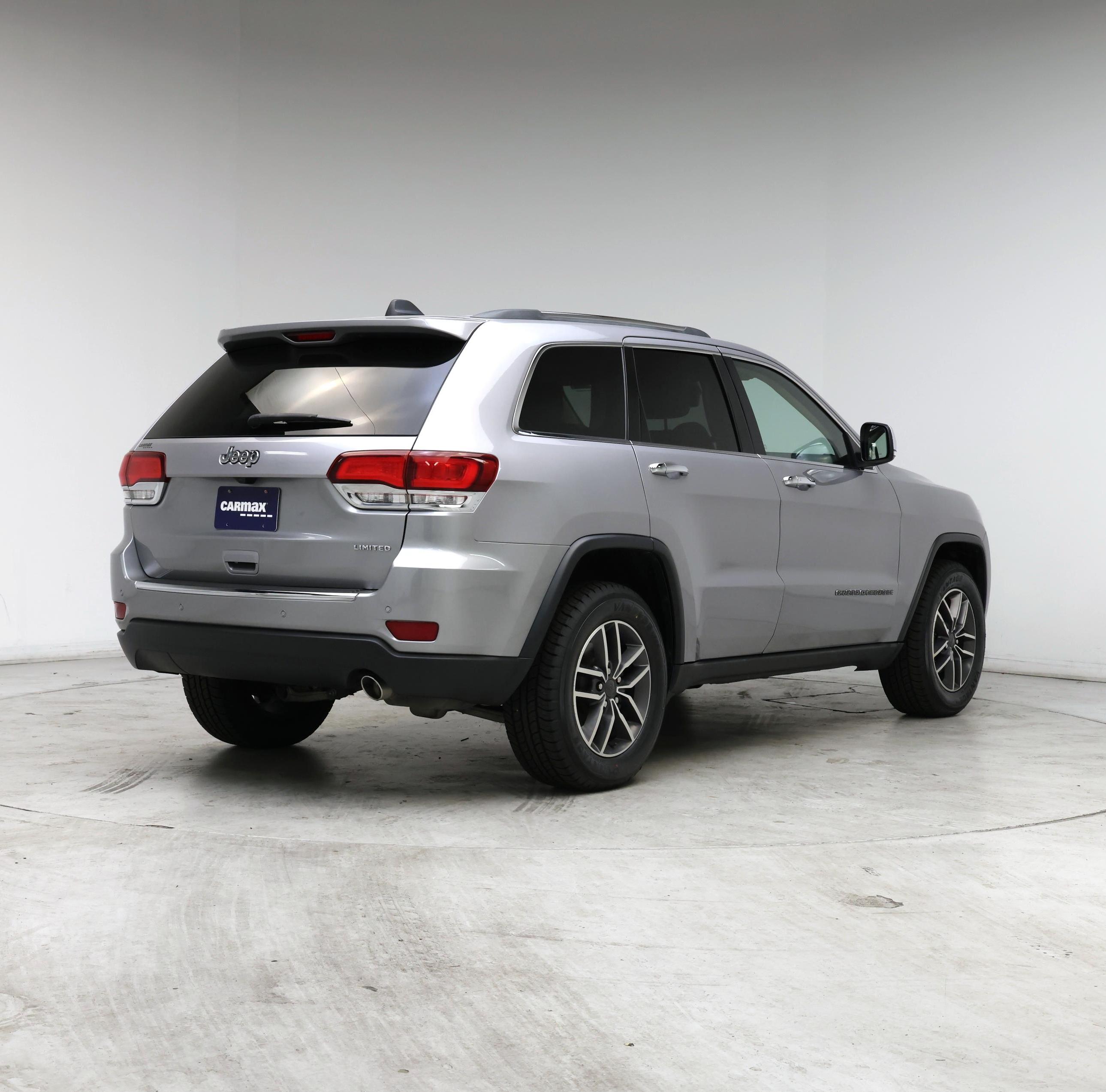 Thumbnail: 2020 Jeep Grand Cherokee - 8