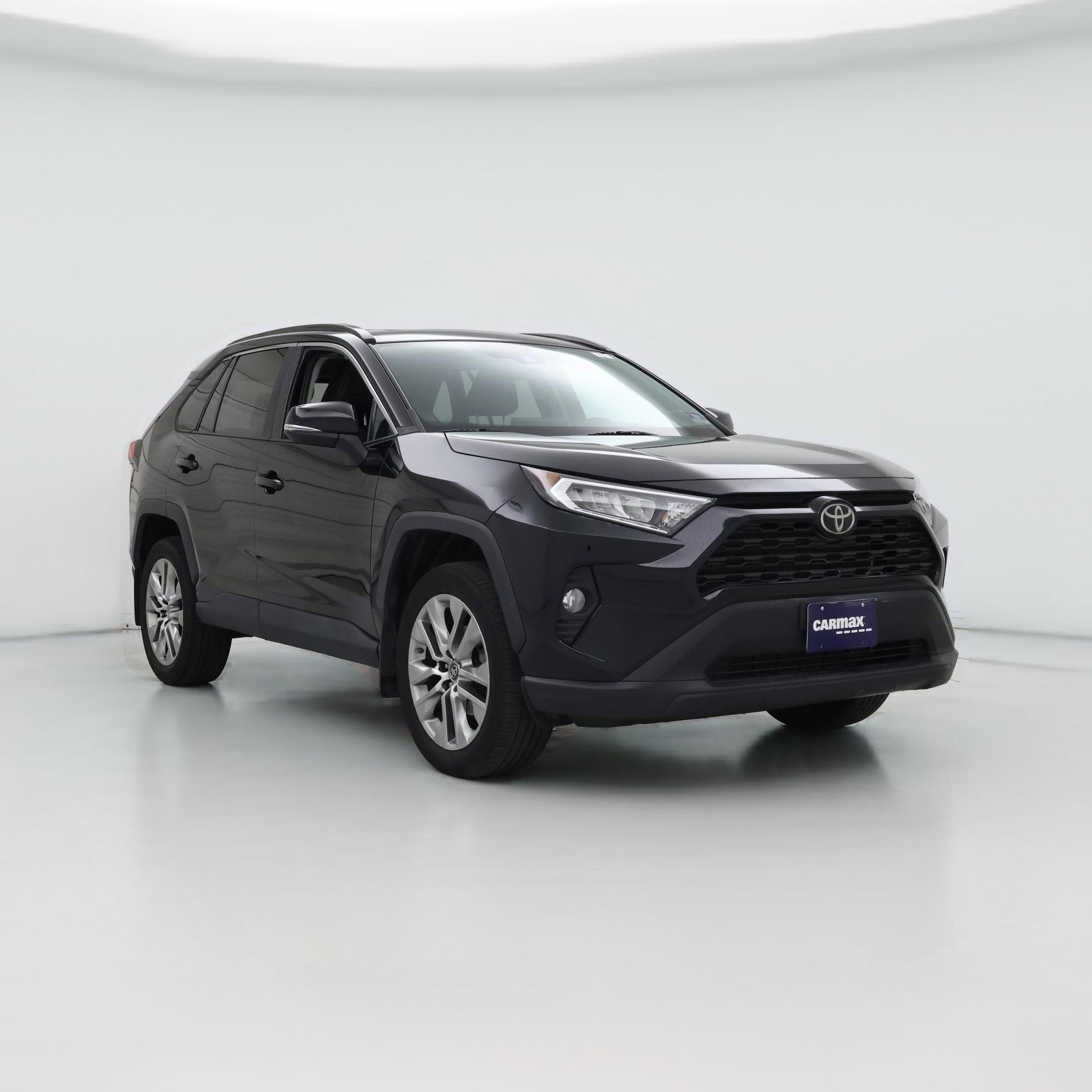Thumbnail: 2019 Toyota RAV4 - 1