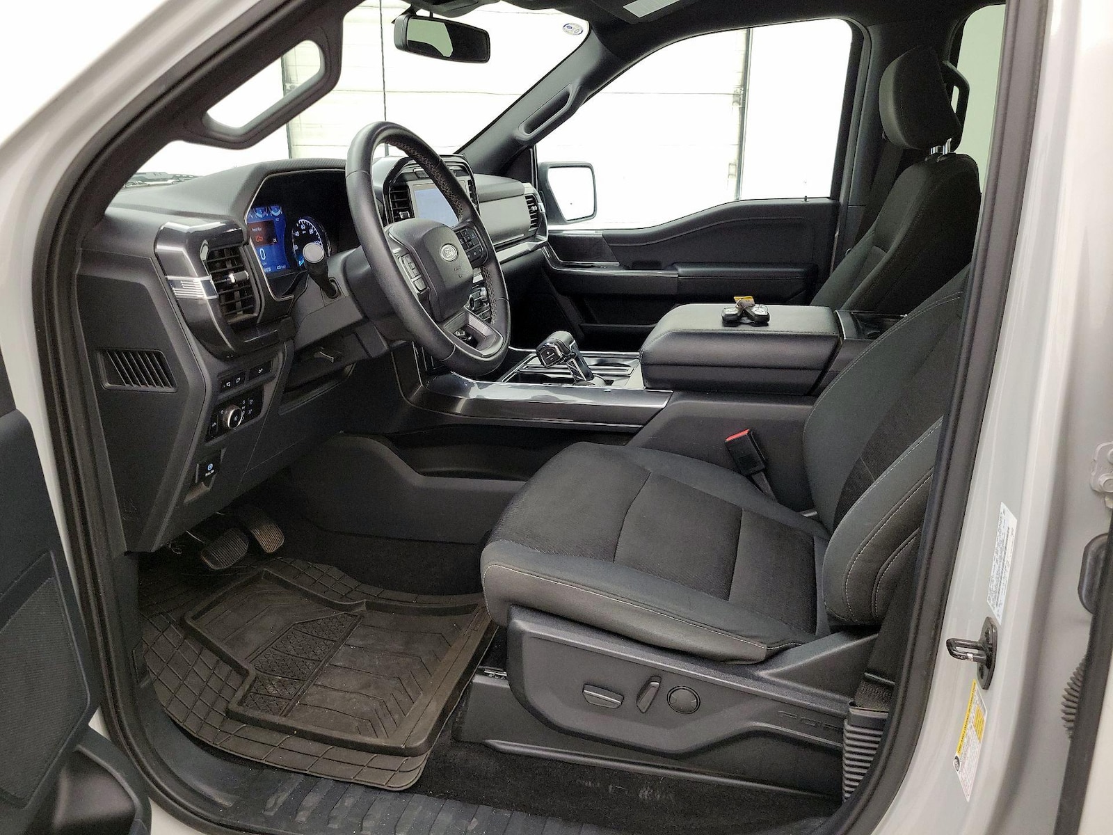 2023 Ford F-150 XLT - Photo 12