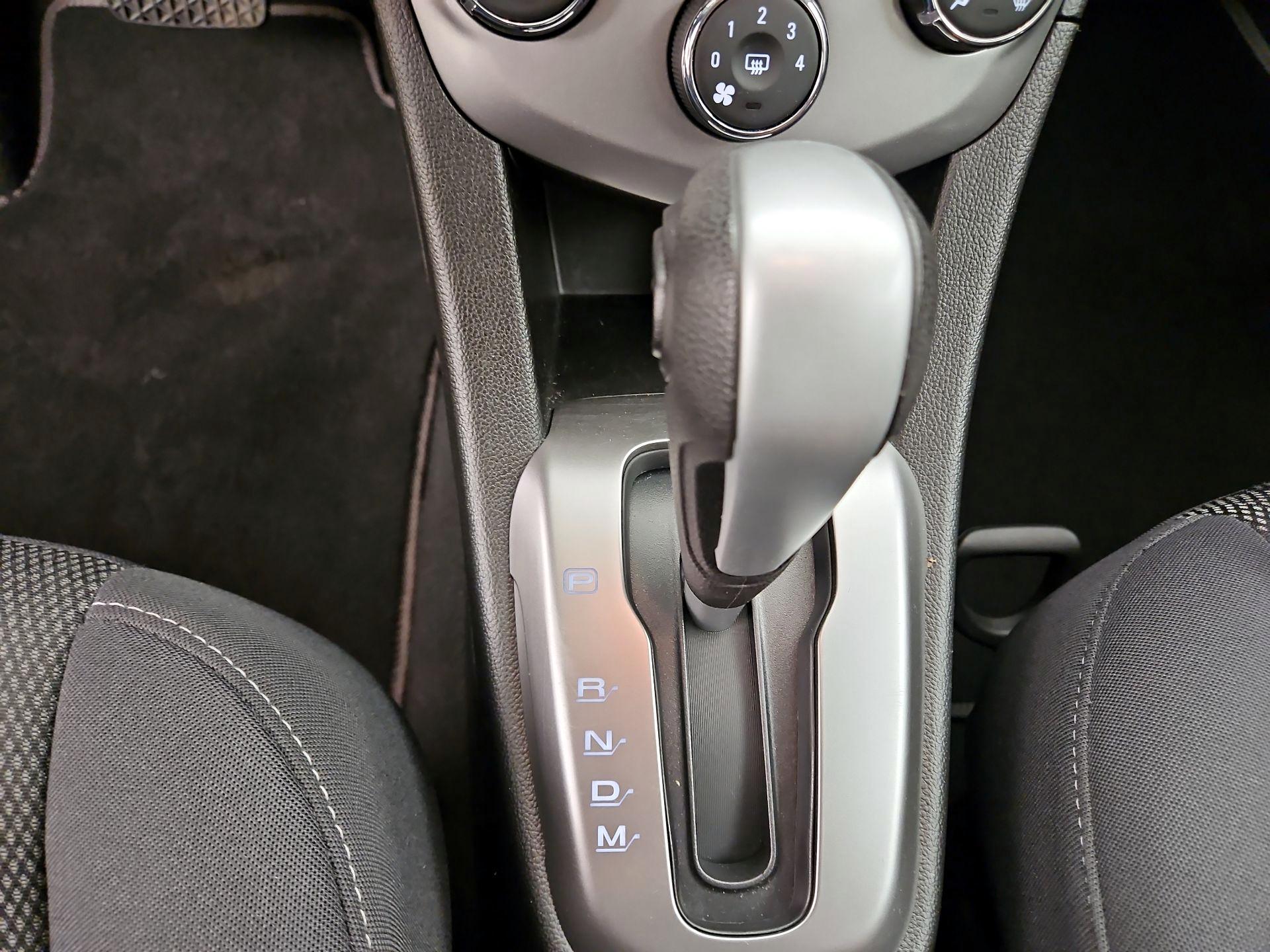 Thumbnail: 2020 Chevrolet Sonic - 17