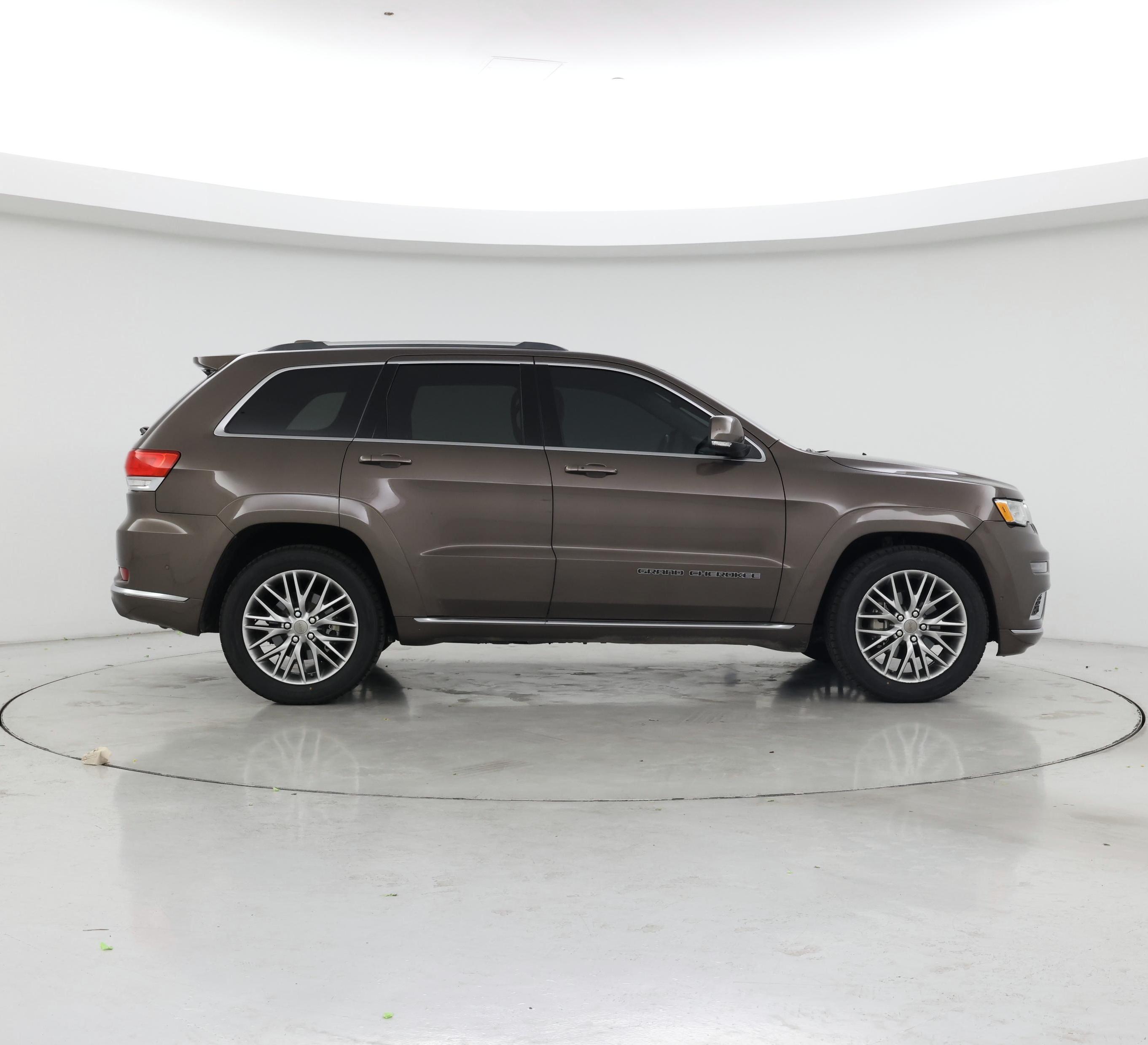 Thumbnail: 2018 Jeep Grand Cherokee - 7