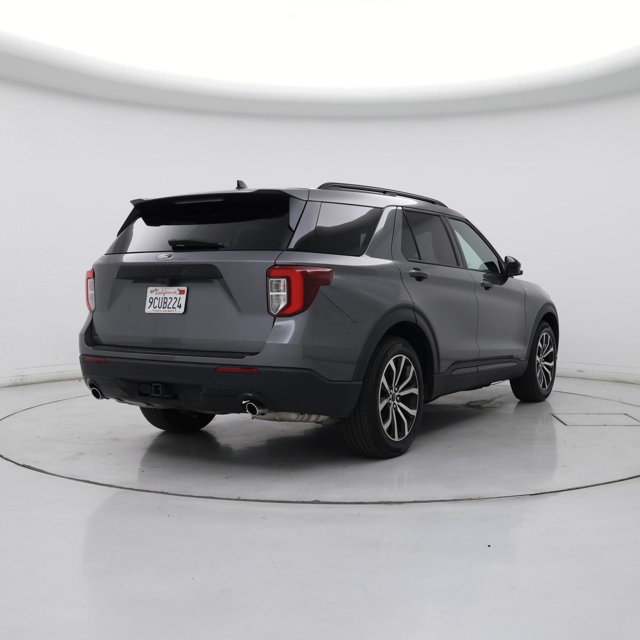 Thumbnail: 2022 Ford Explorer - 8