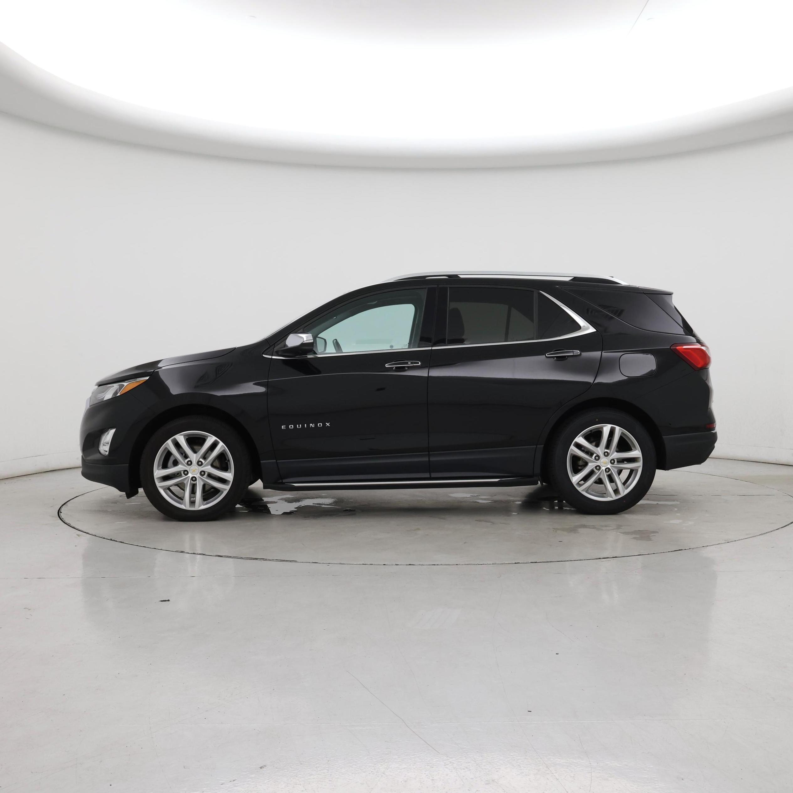 Thumbnail: 2020 Chevrolet Equinox - 3