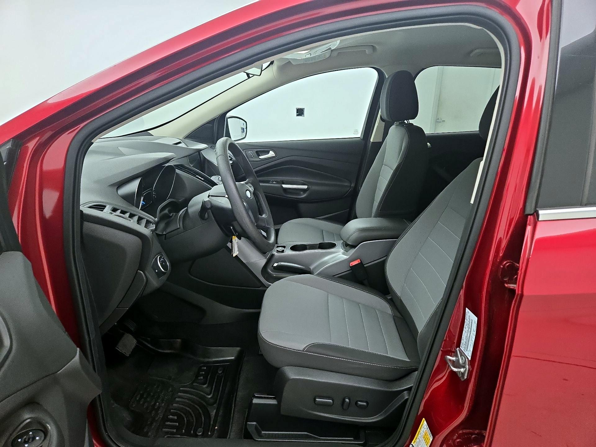 Thumbnail: 2016 Ford Escape - 11