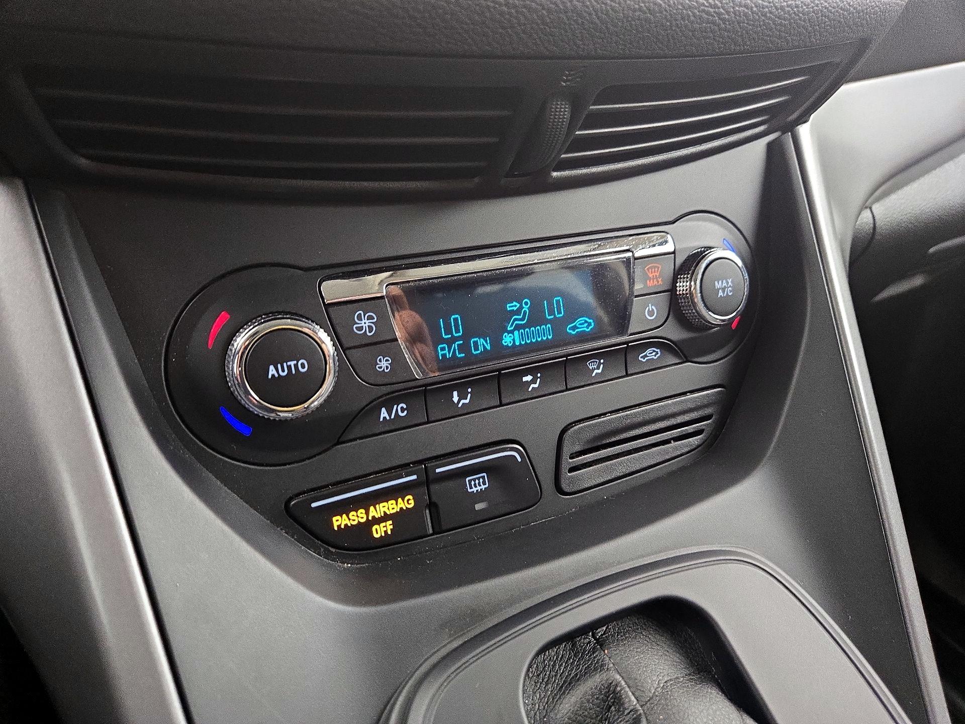 Thumbnail: 2016 Ford Escape - 16