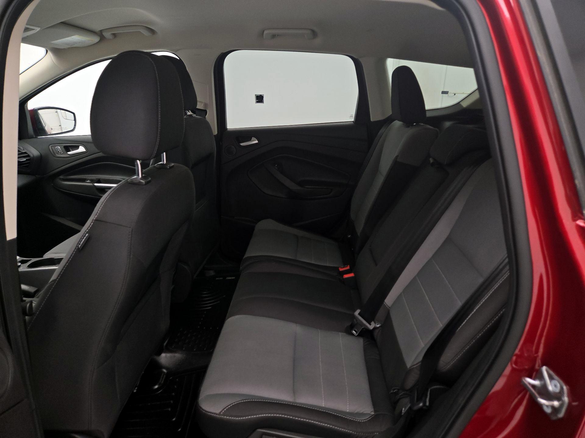 Thumbnail: 2016 Ford Escape - 19