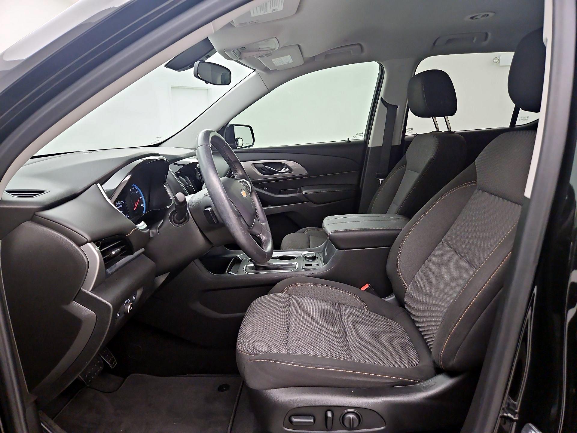 Thumbnail: 2020 Chevrolet Traverse - 11