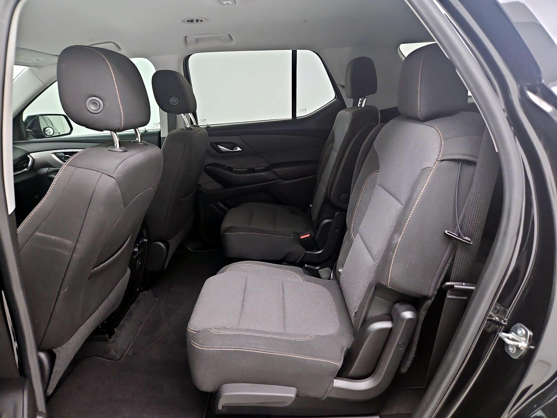 Thumbnail: 2020 Chevrolet Traverse - 19