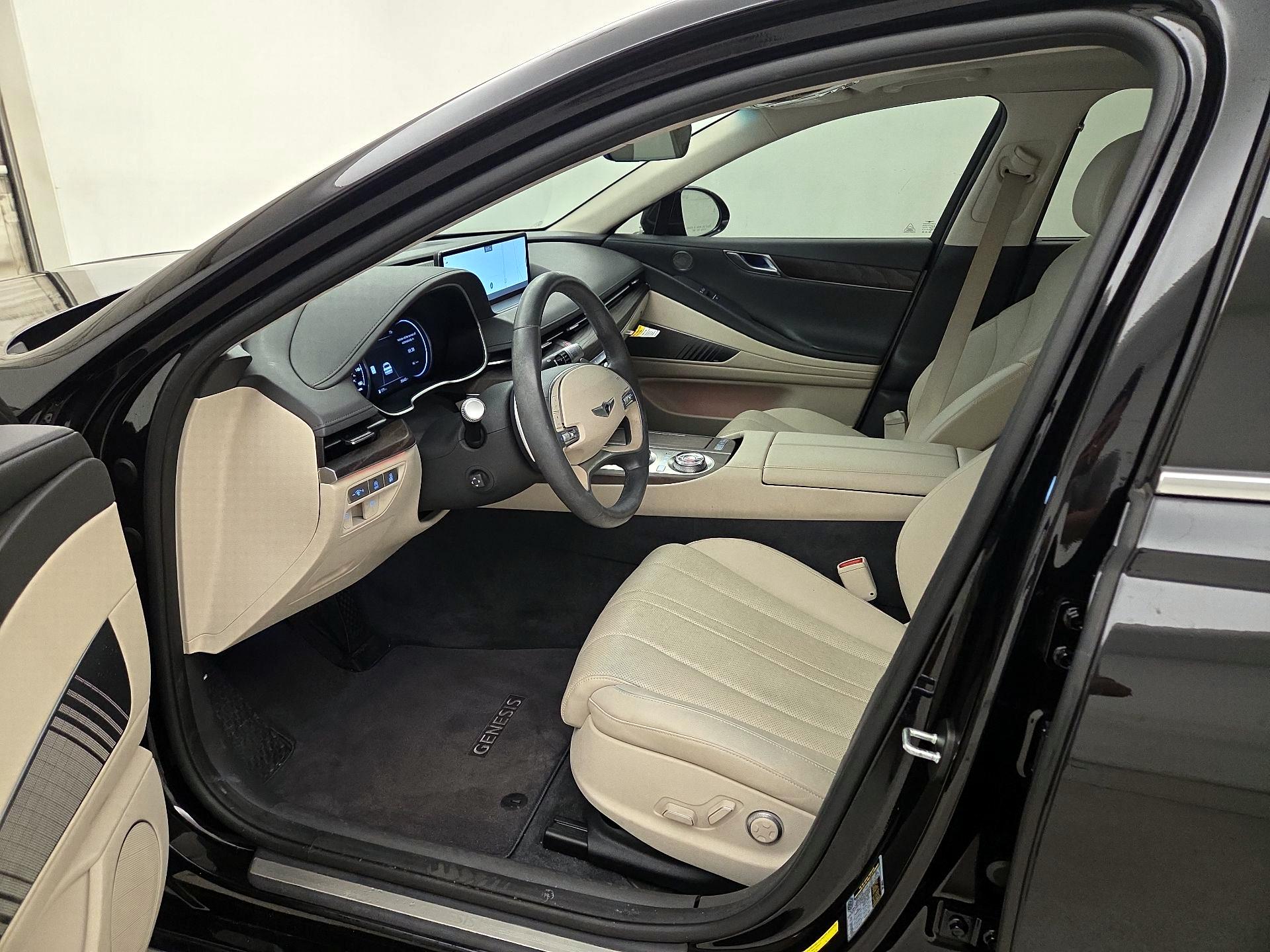Thumbnail: 2023 Genesis G80 - 11