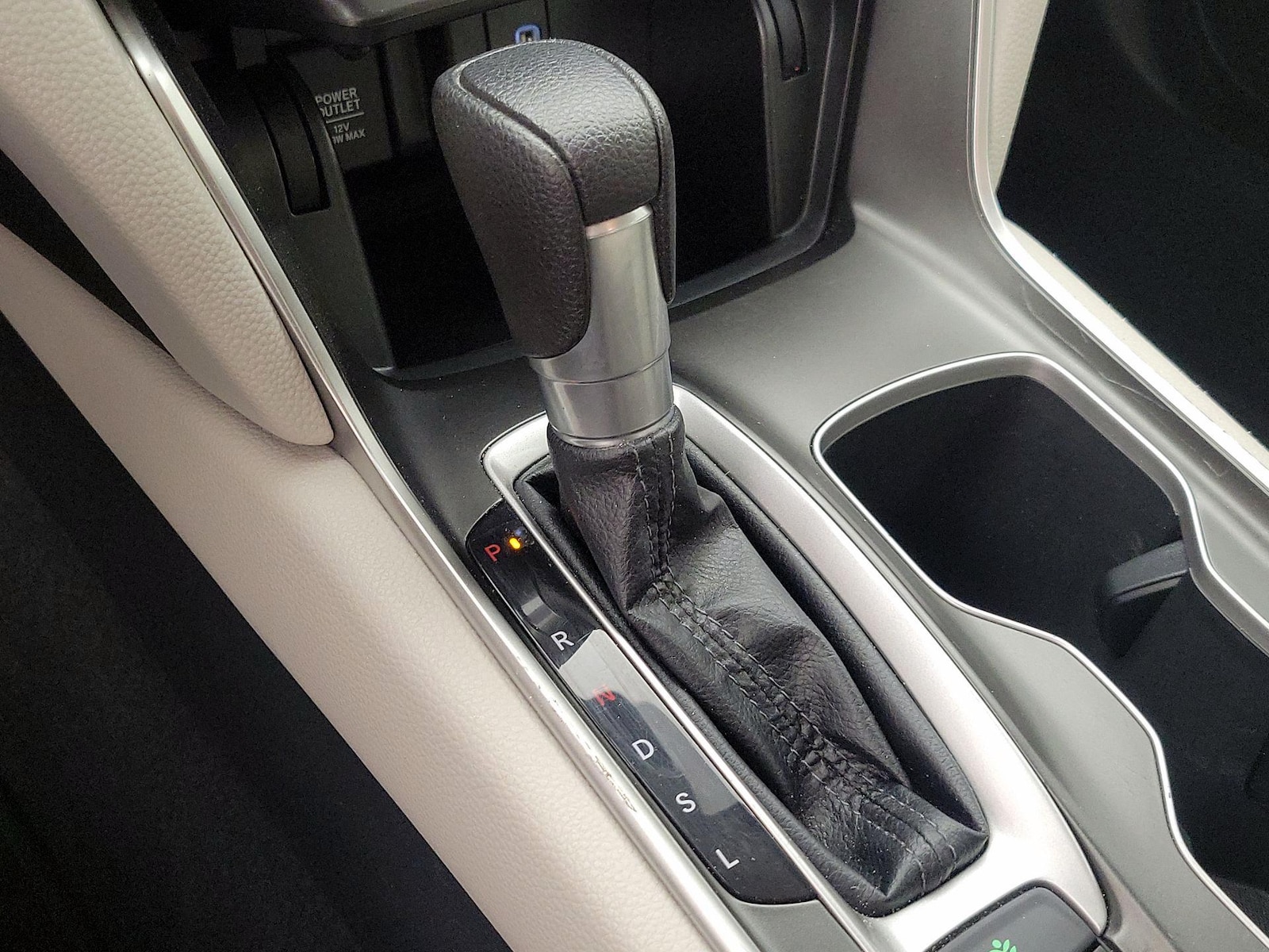 2020 Honda Accord LX - Photo 18